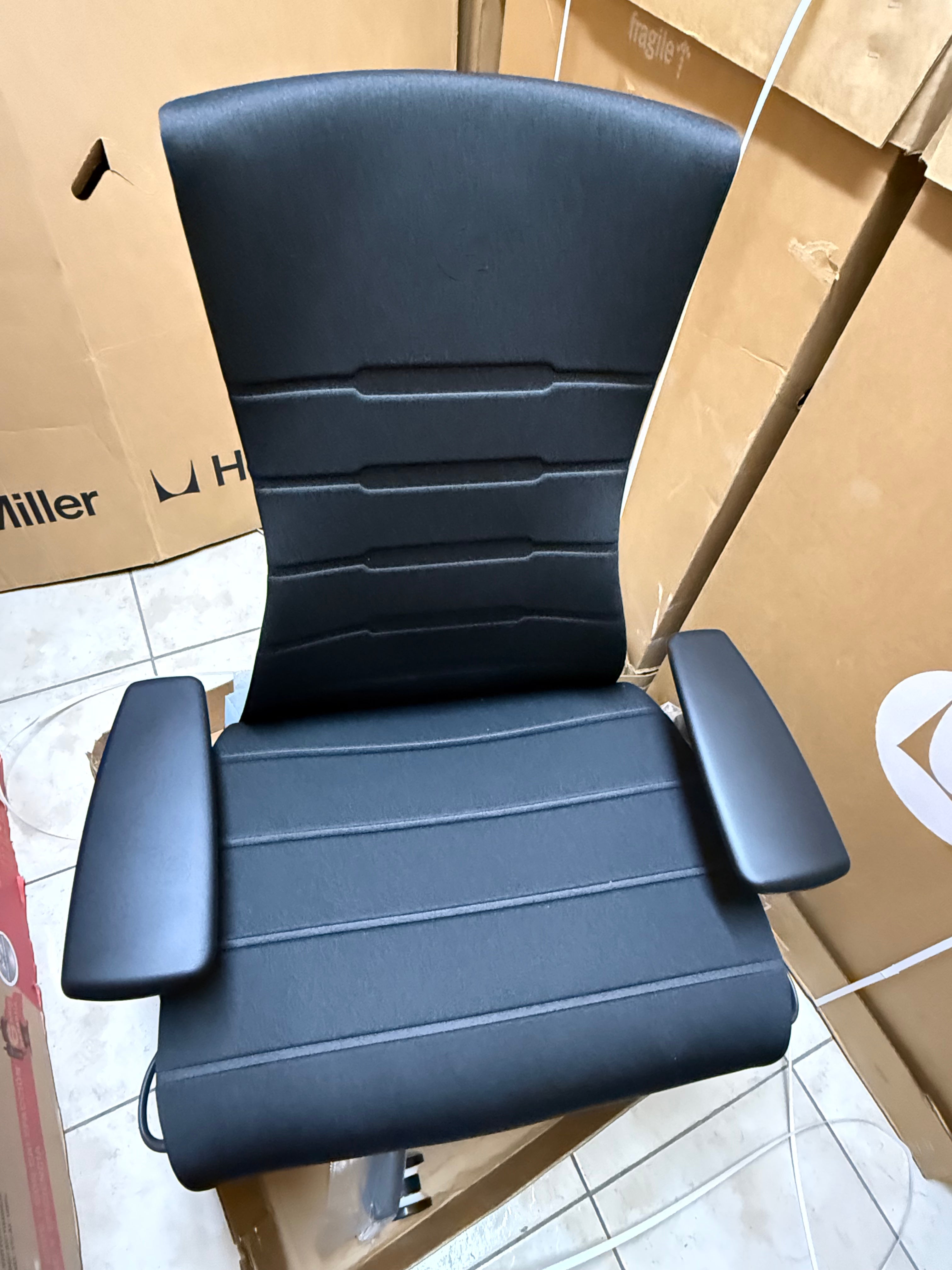 Embody Logitech - Herman Miller Nueva