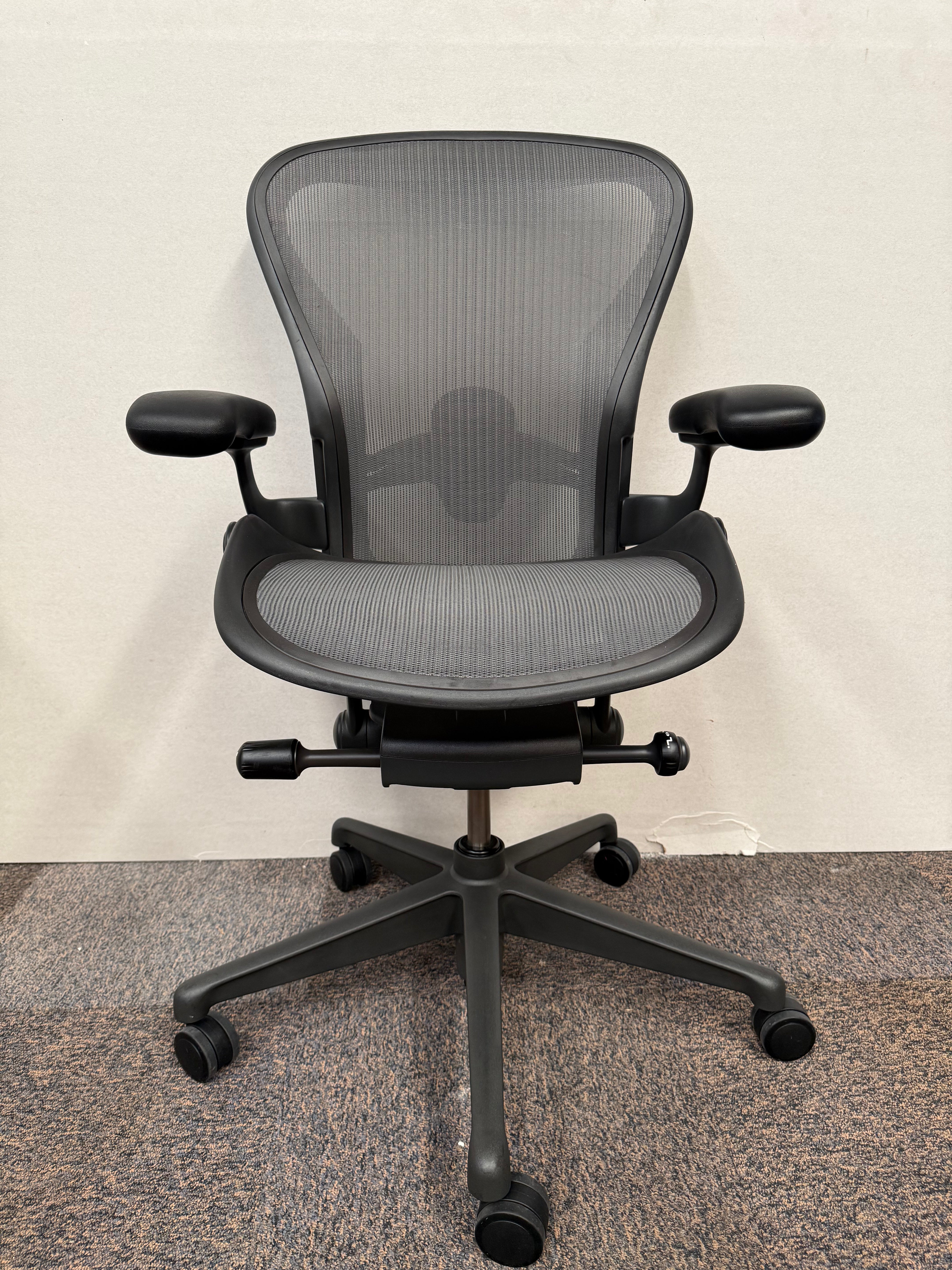 Silla Aeron Herman Miller Talla B con Bloqueo - Preowned