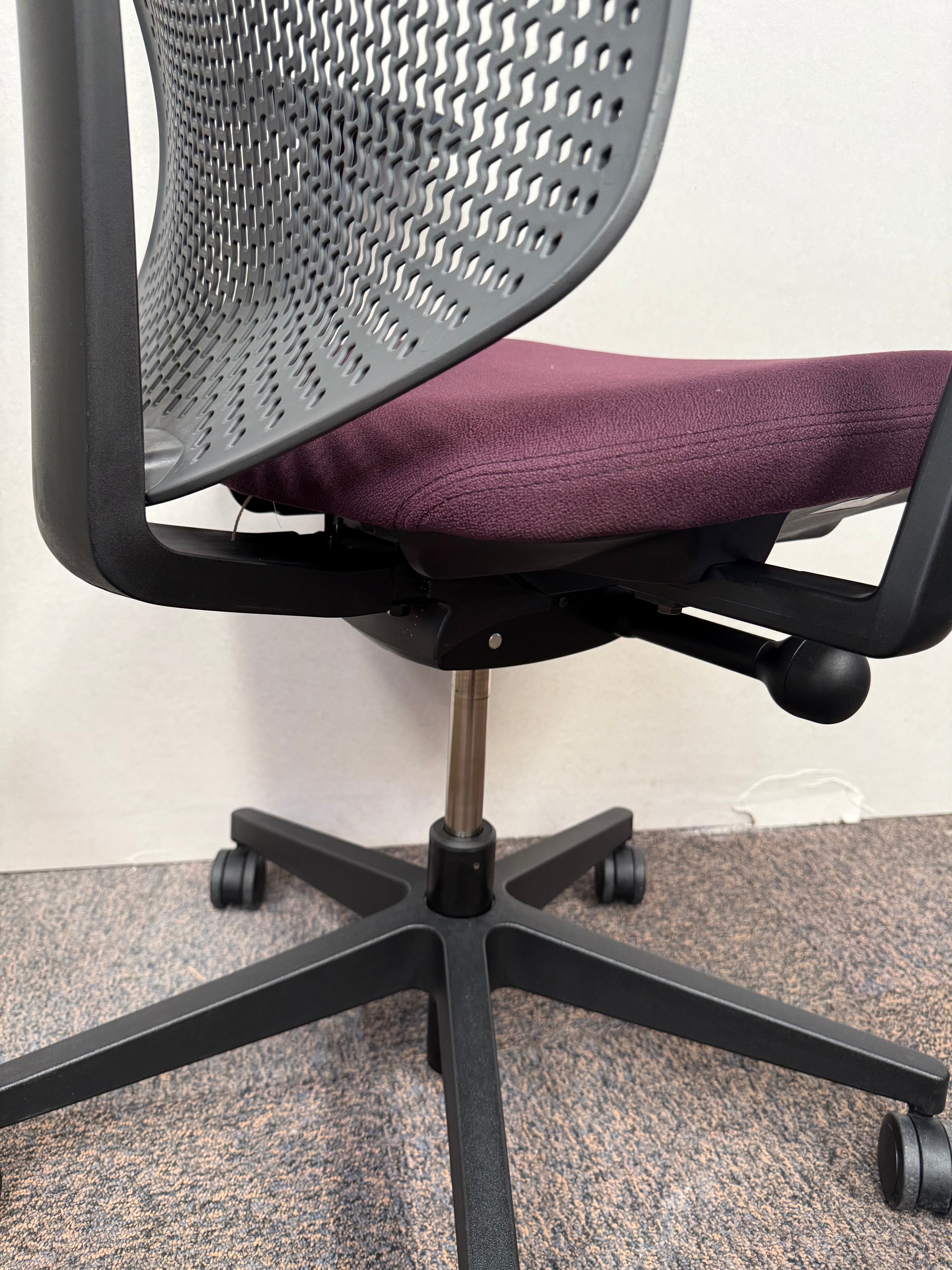 Silla Herman Miller Verus Vino - Exhibición