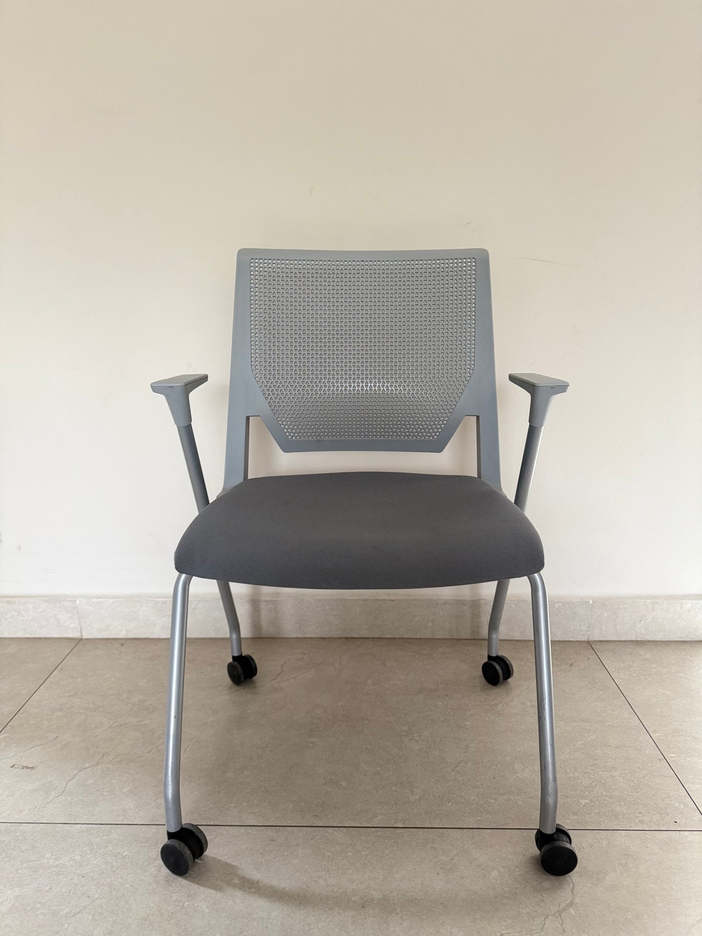 Silla Haworth Very - Preowned