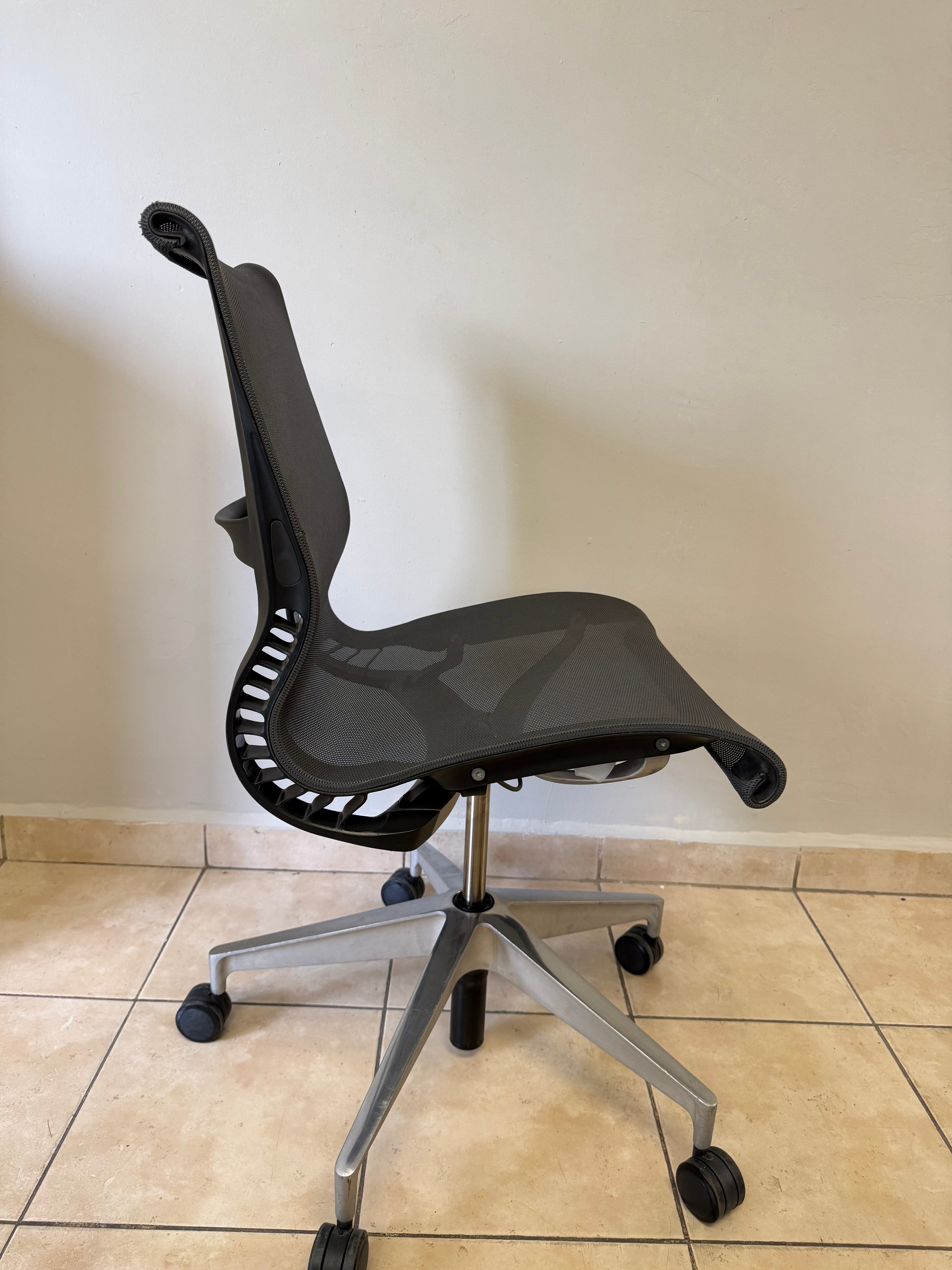Silla Herman Miller Setu Gris Cromo Sin Brazos - Preowned