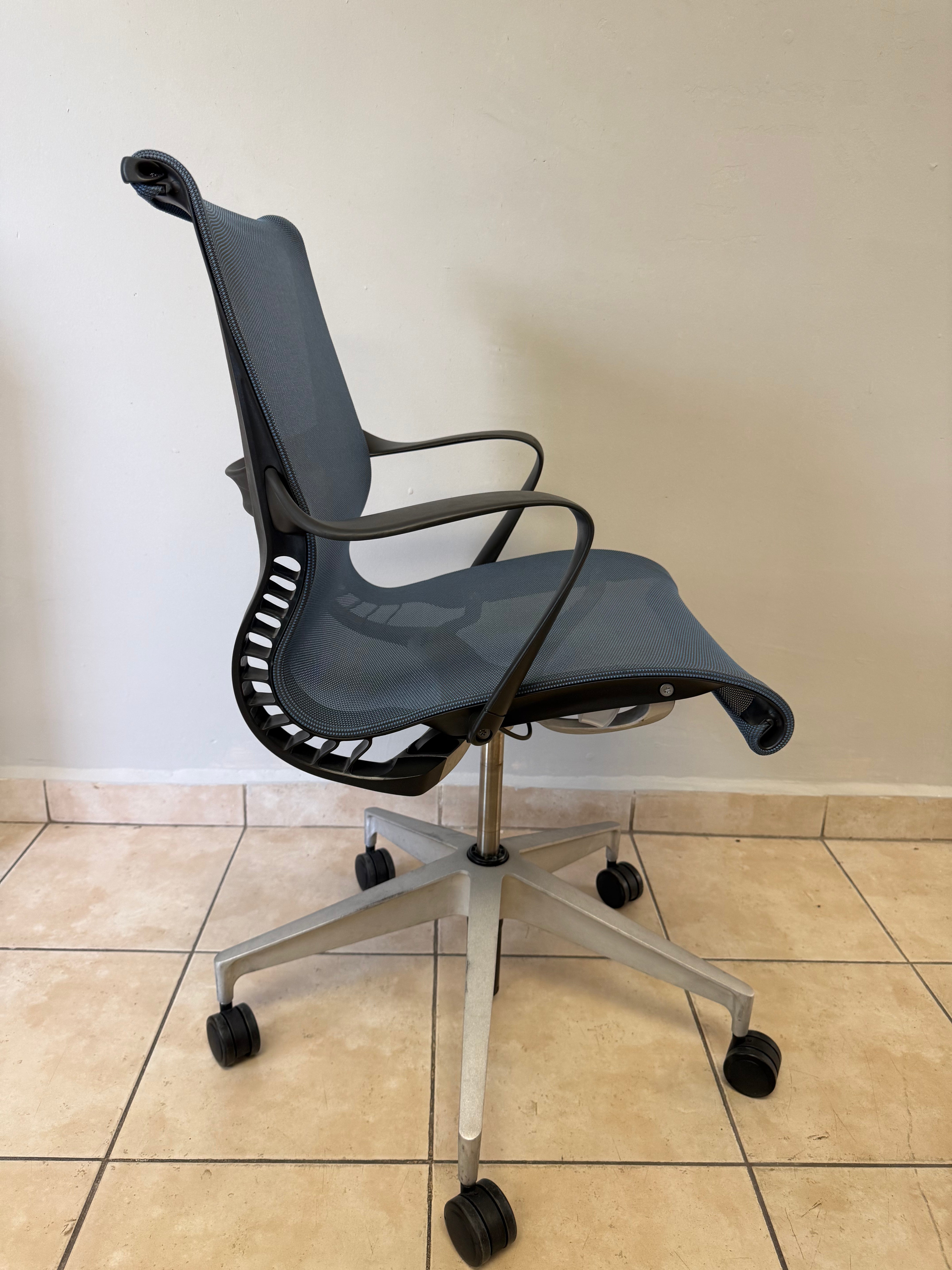 Silla Herman Miller Setu Azul - Preowned