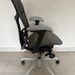 Silla Mirra 2 Equipada Herman Miller gris - Preowned