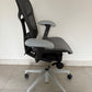 Silla Mirra 2 Equipada Herman Miller gris - Preowned