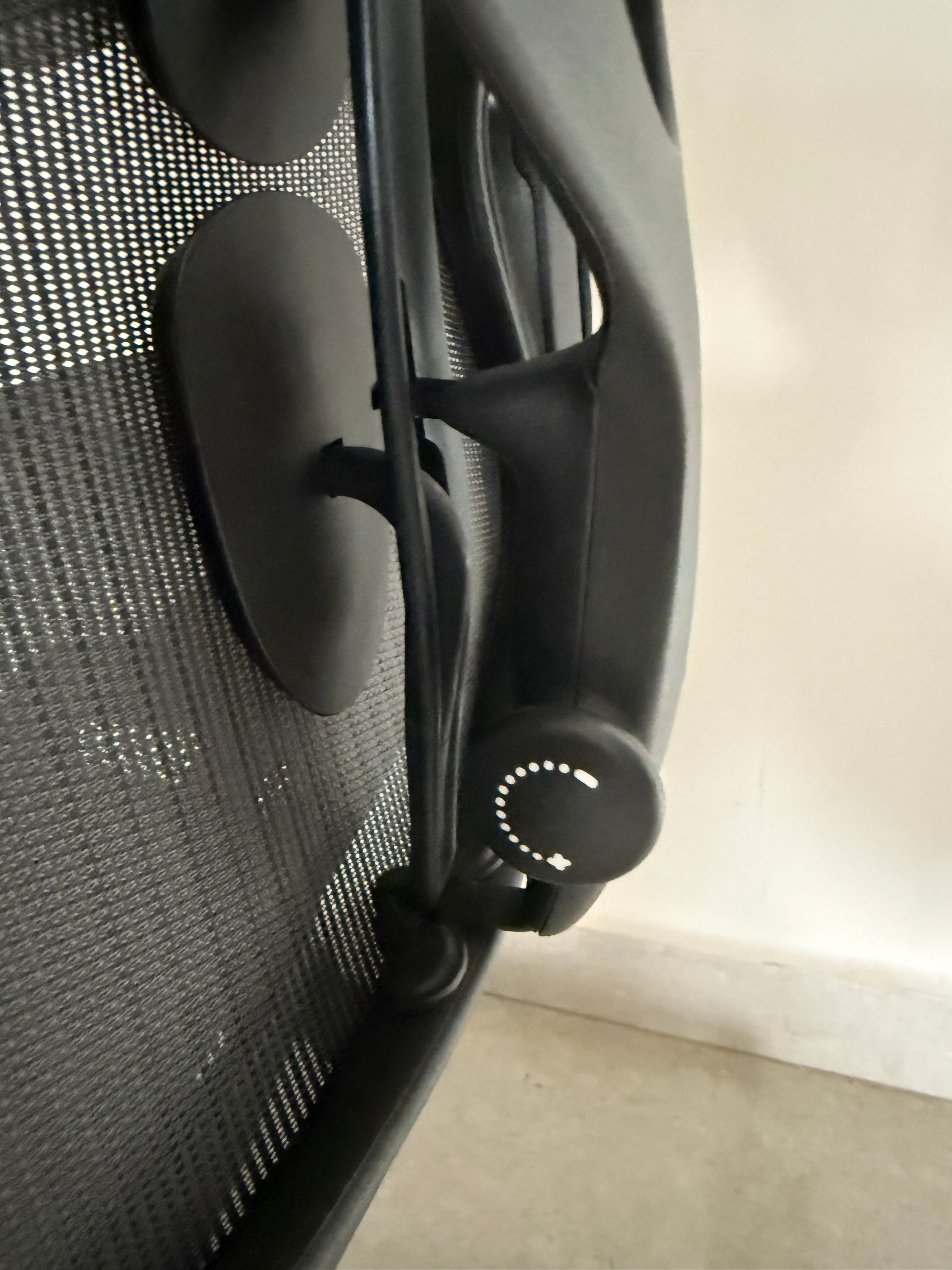 Aeron Grafito PostureFit SL talla B Exhibición