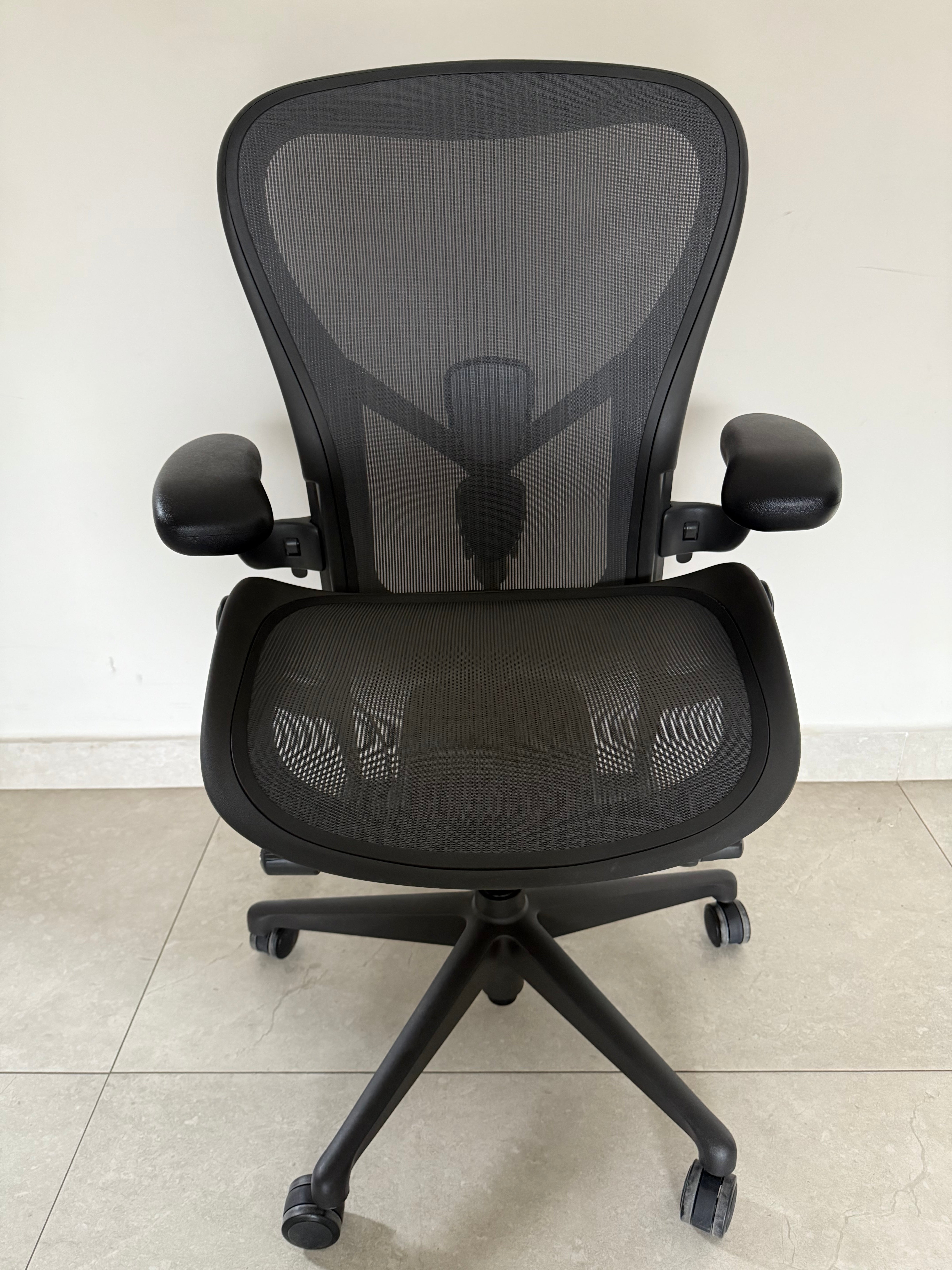Aeron Grafito Posture Fit SL talla C - Exhibición