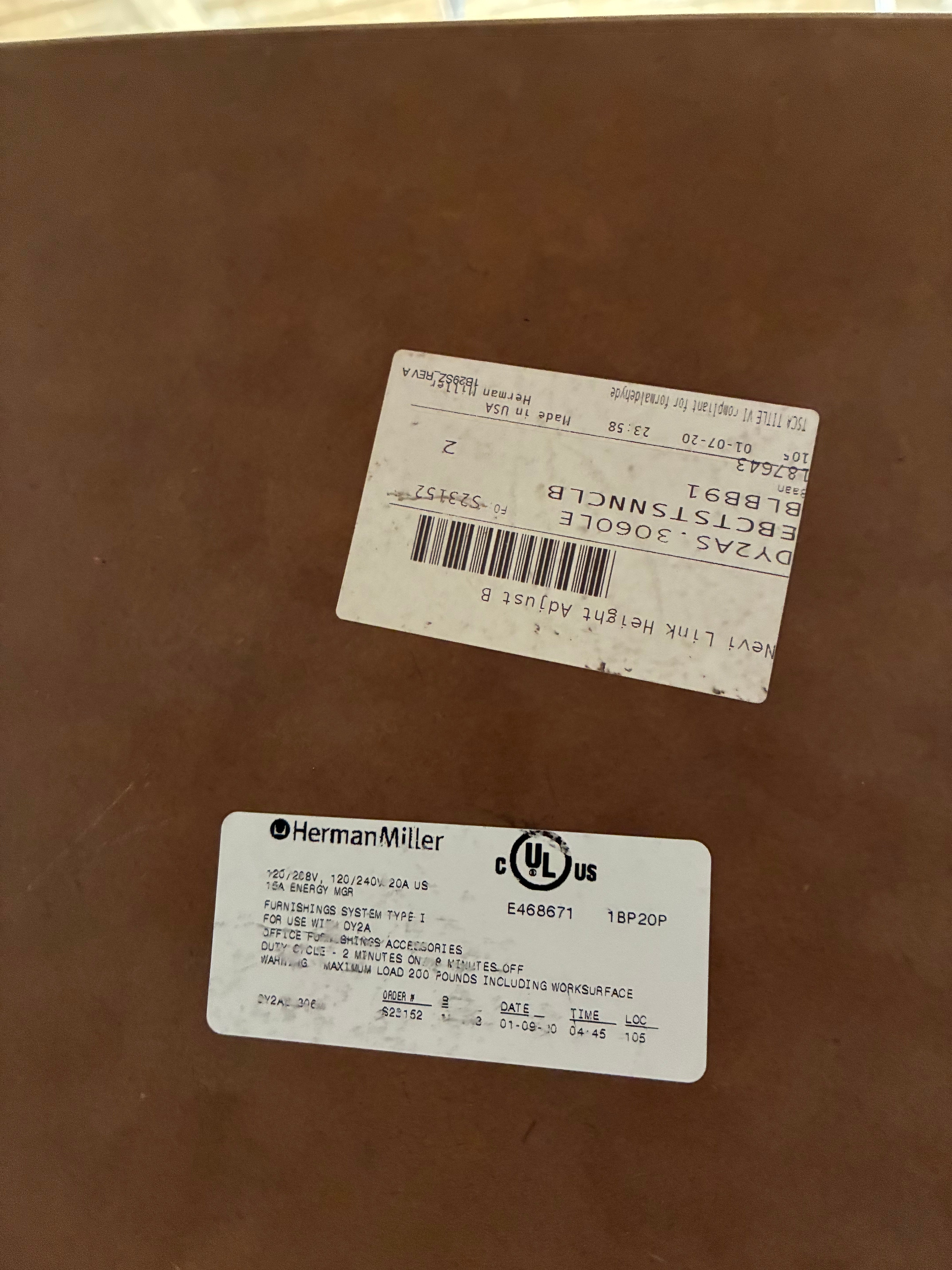 Escritorio Altura Ajustable Beige Herman Miller