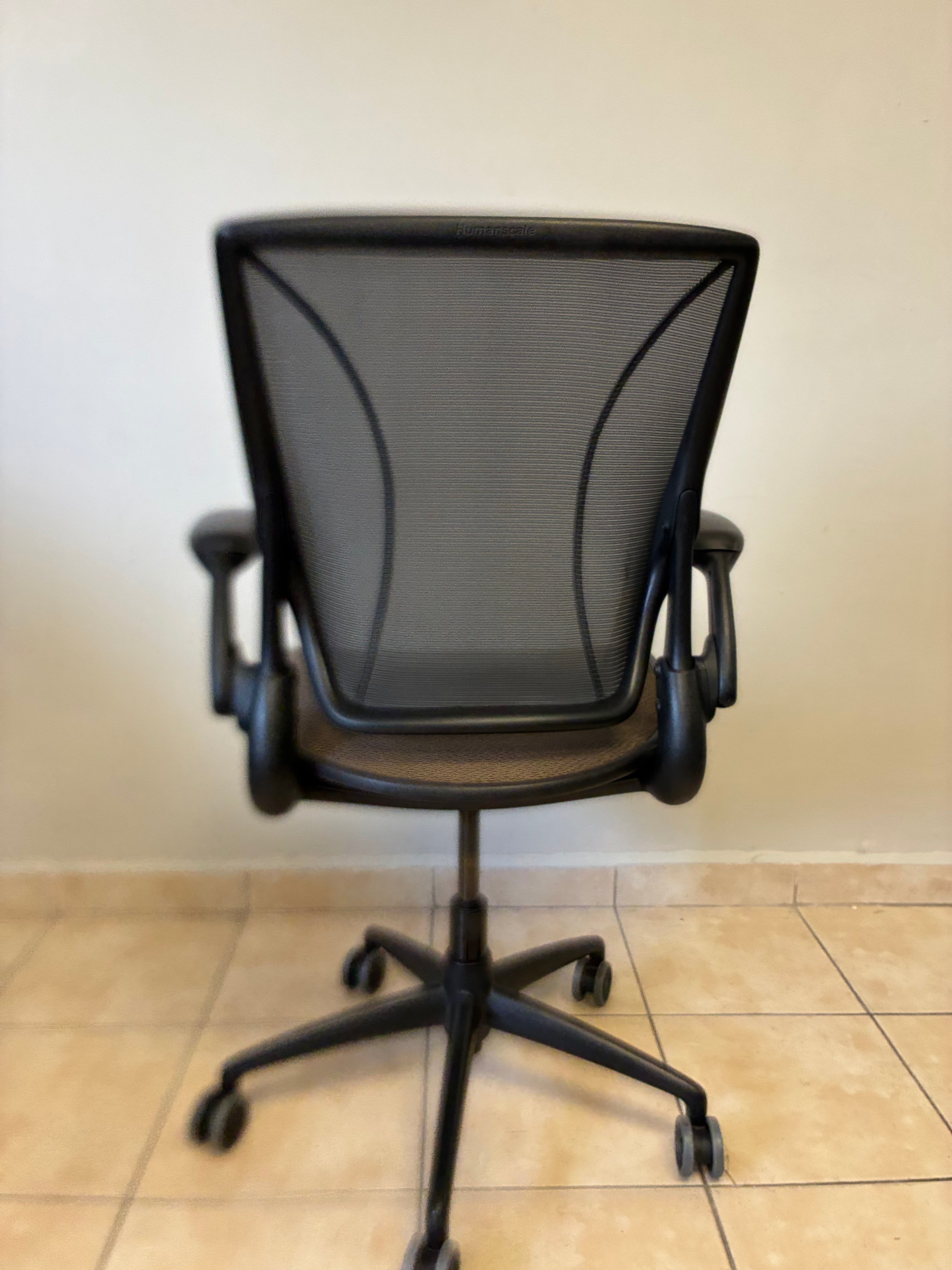 Silla Humanscale World Cafe