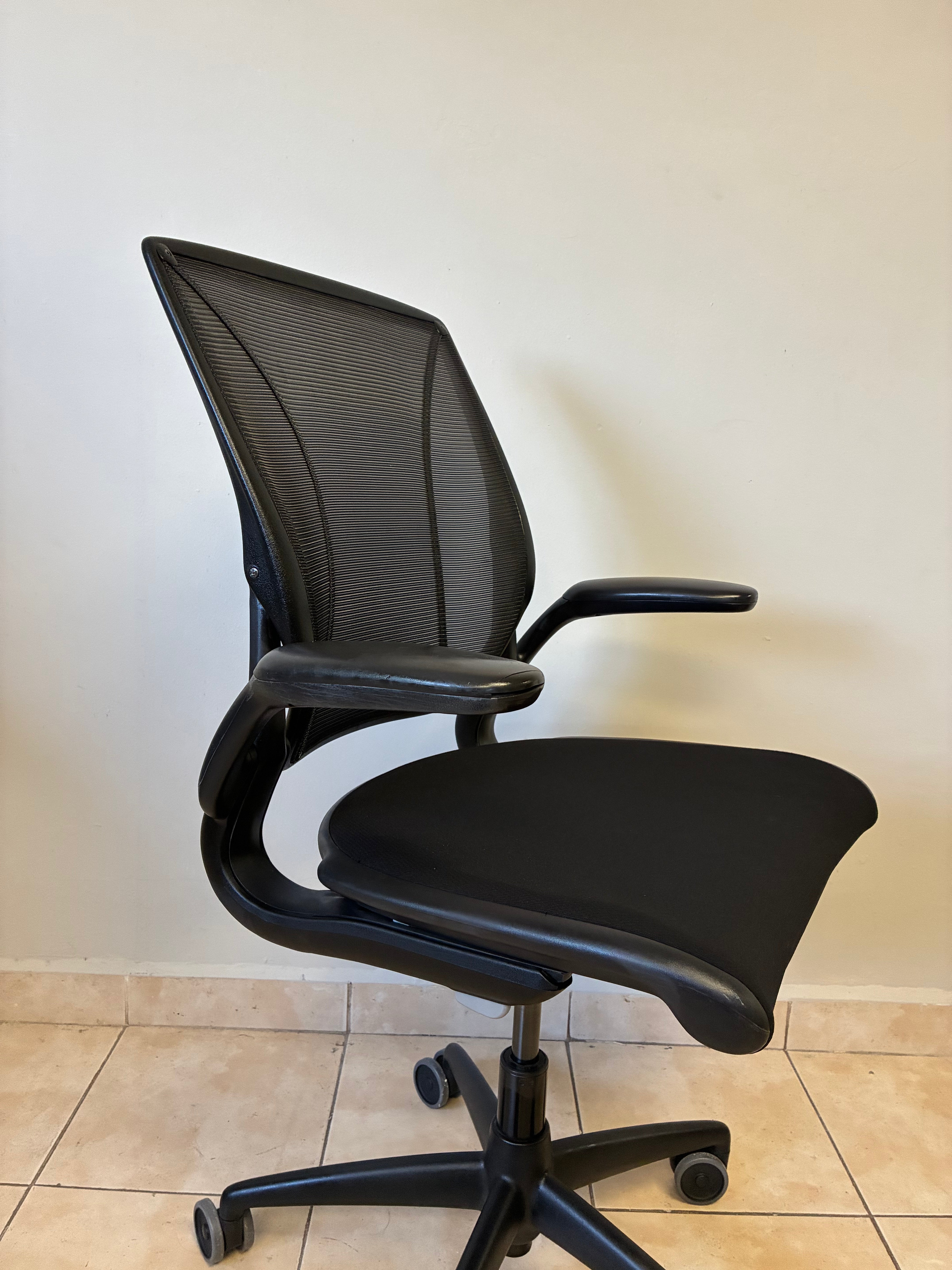 Silla Humanscale World Negro