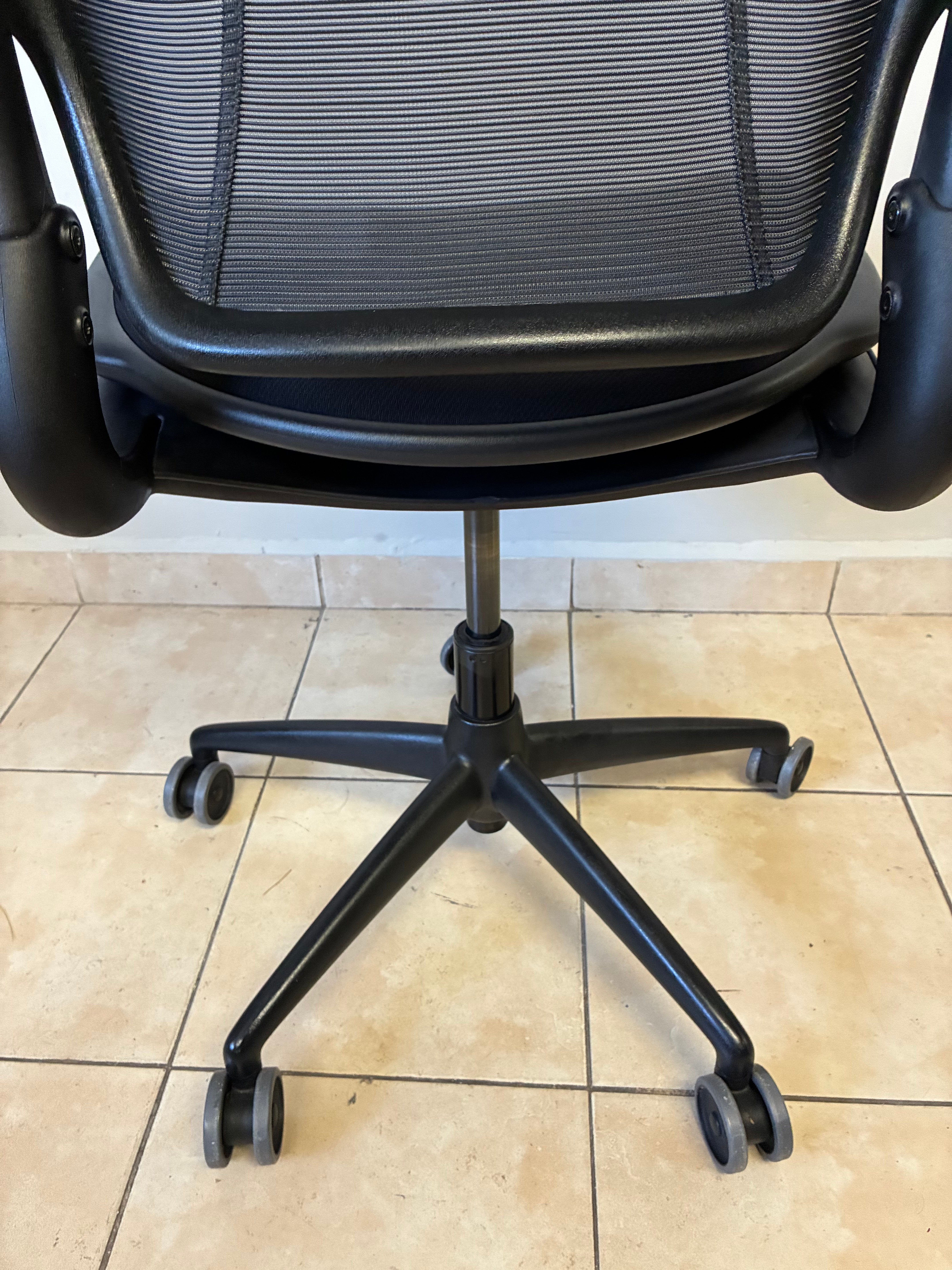 Silla Humanscale World Negro