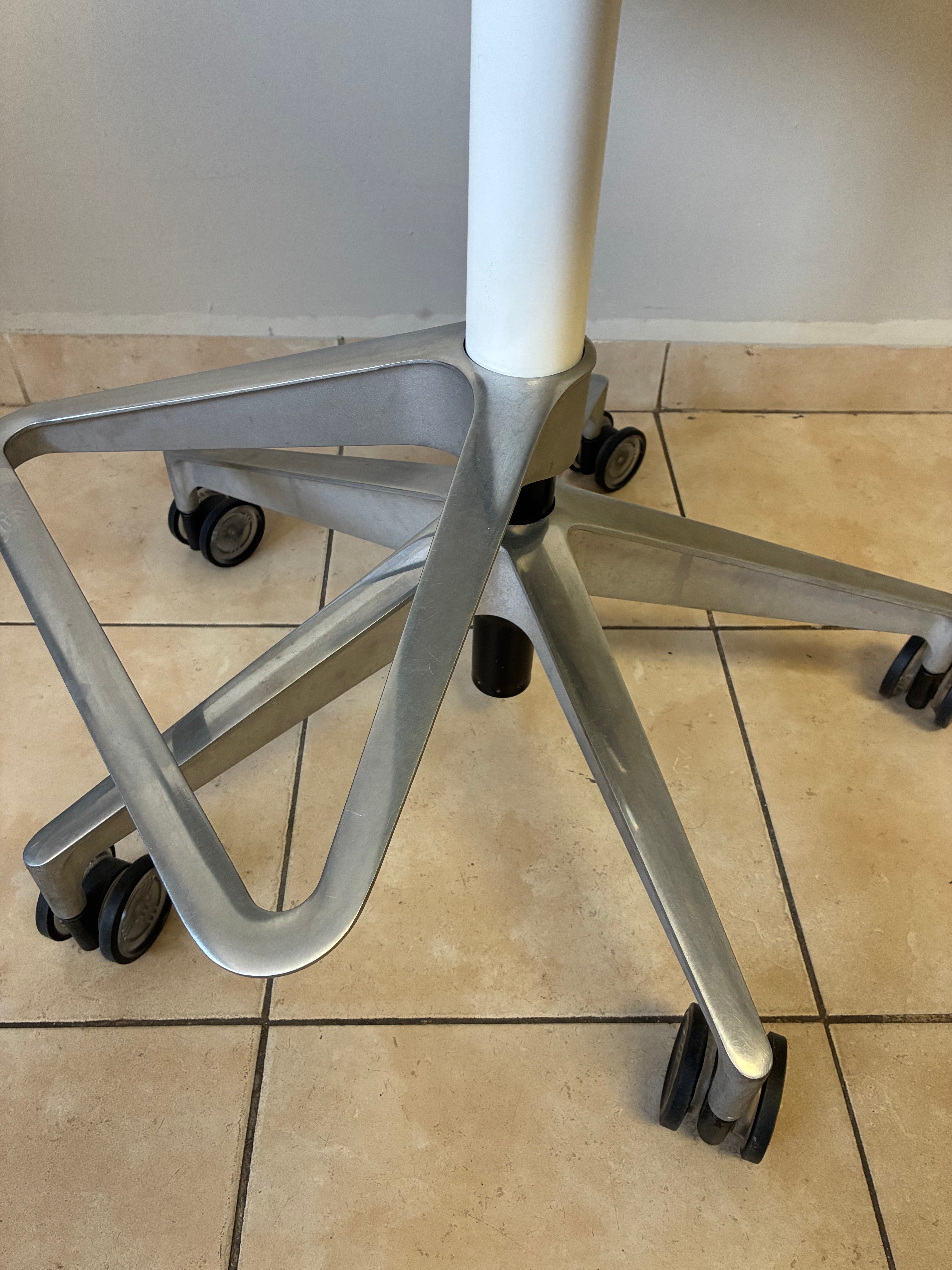 Silla Herman Miller Setu Alta Verde - Preowned