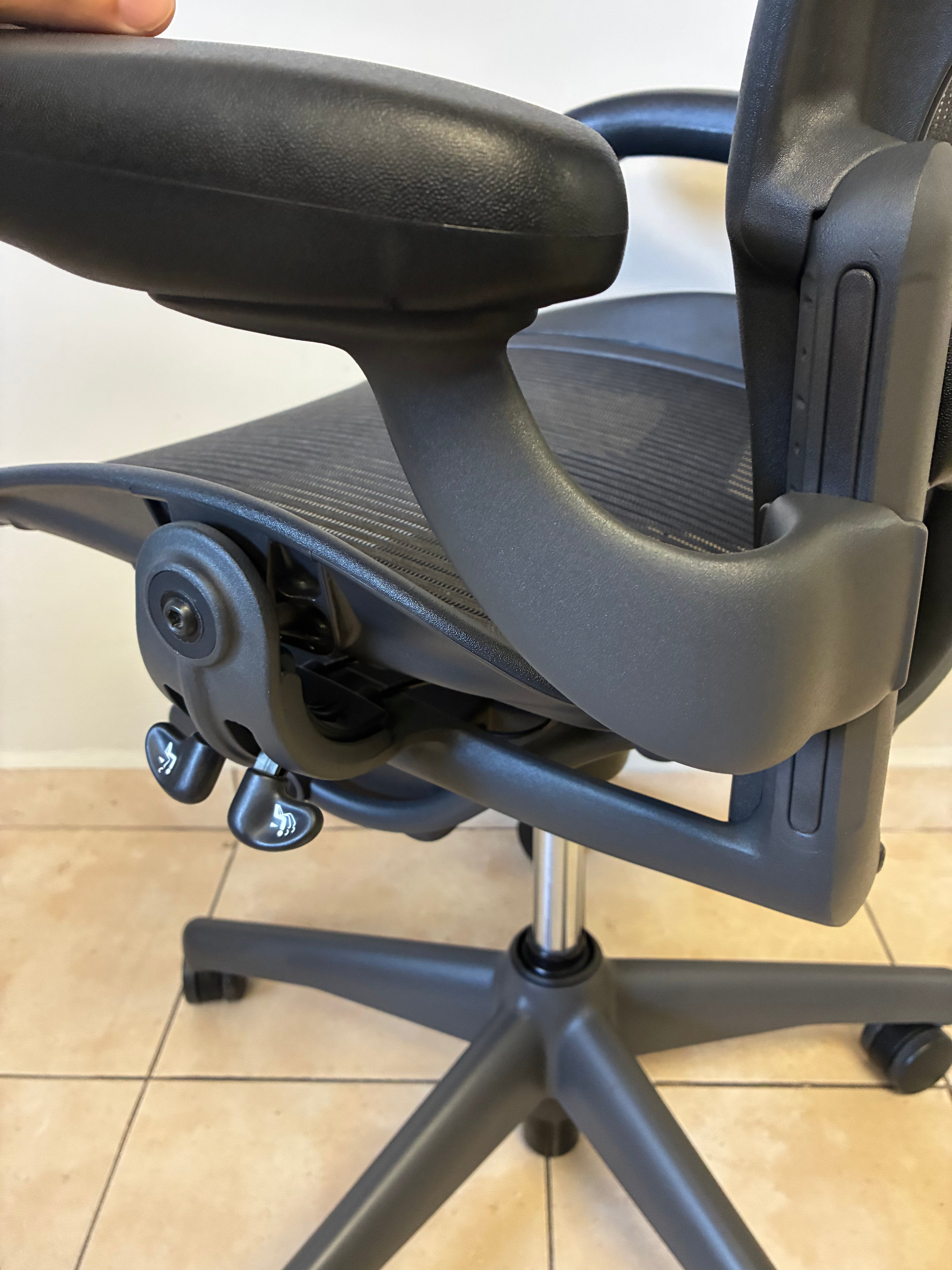 Silla Herman Miller Aeron Classic Talla B con Bloqueo
