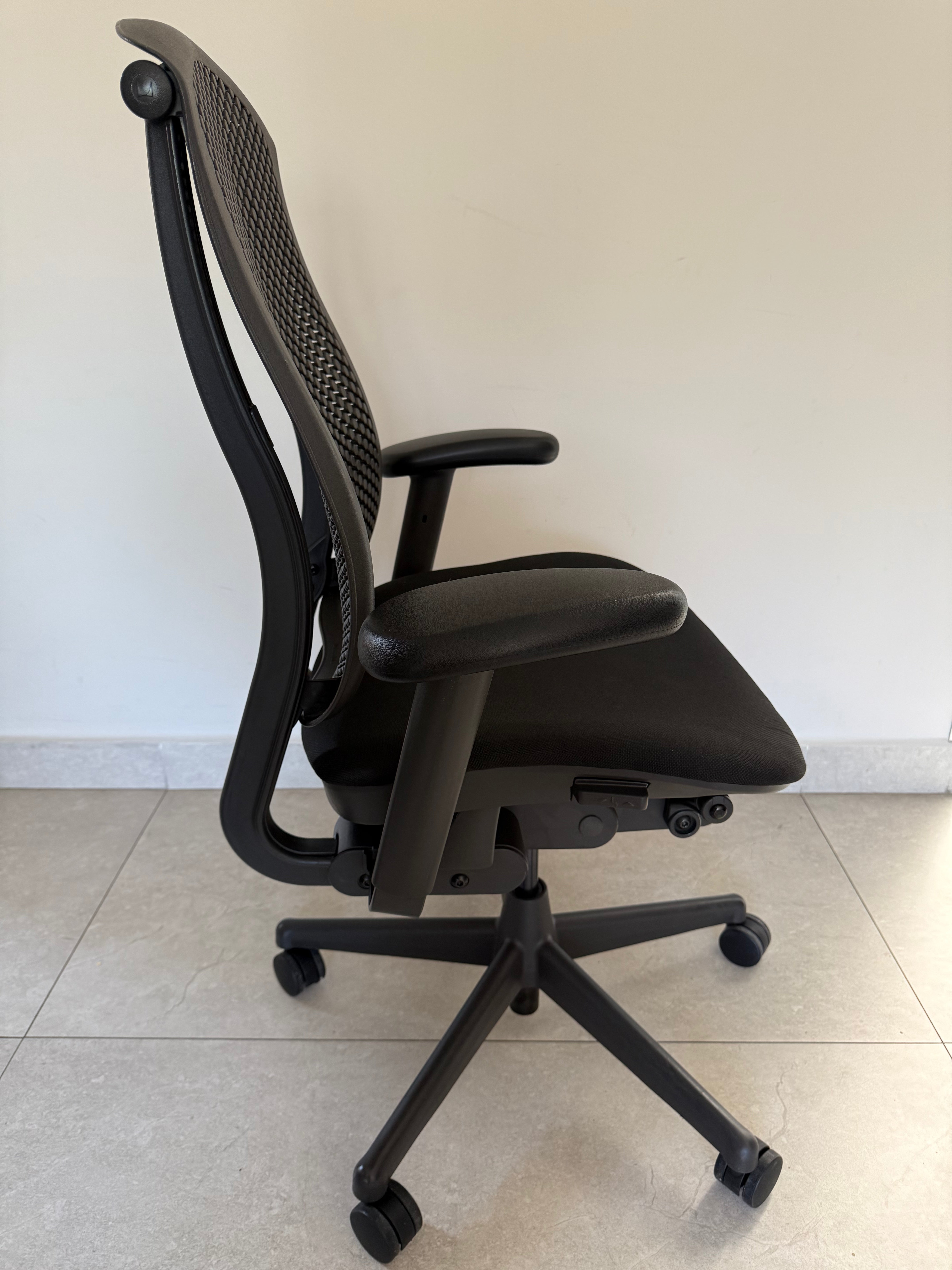 Silla Celle Herman Miller Negro - Preowned