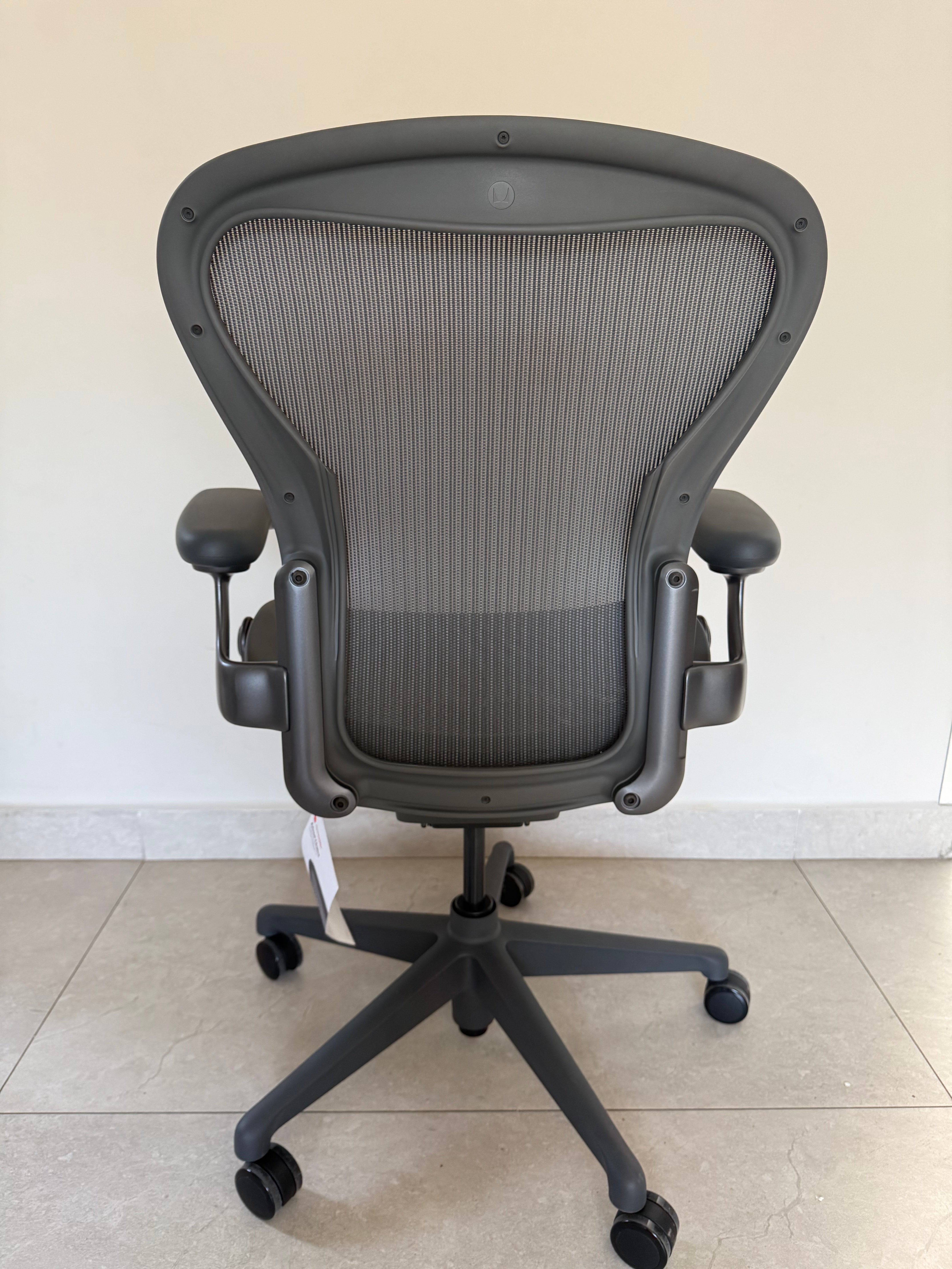 Silla Aeron Herman Miller Grafito Talla B Nueva