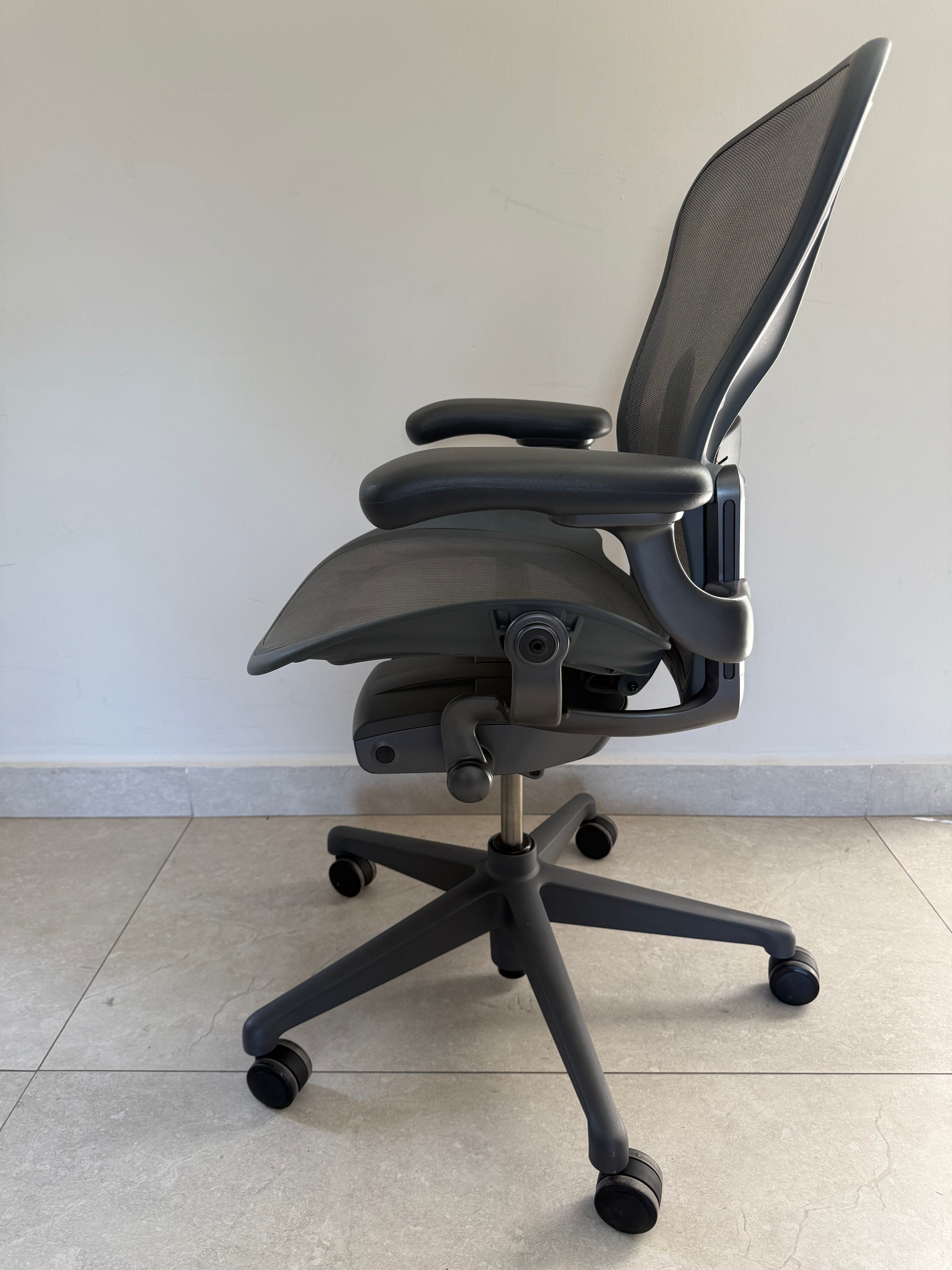 Silla Aeron Herman Miller Talla B Gris - Preowned