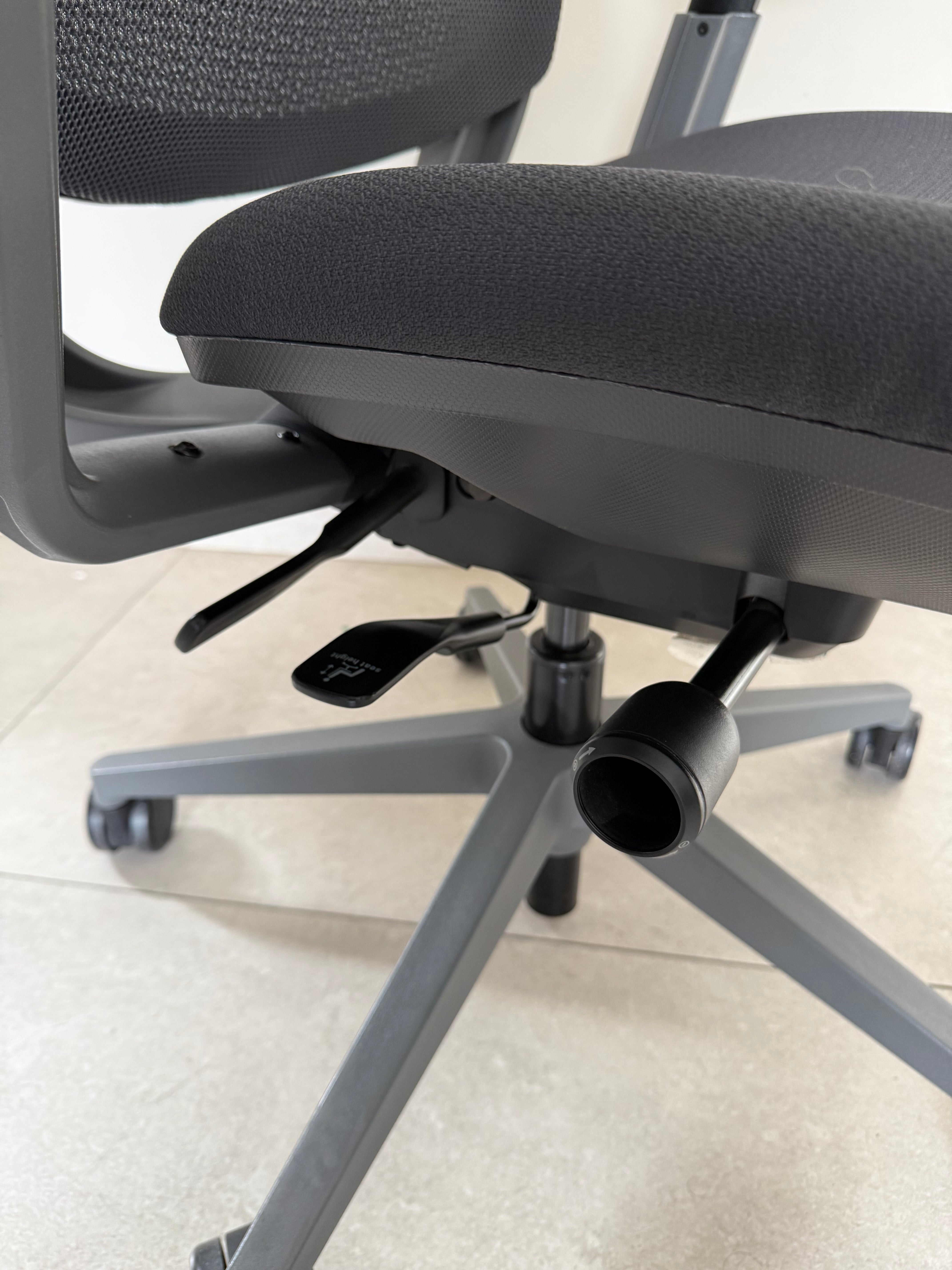 Steelcase Amia Gris de Exhibicion