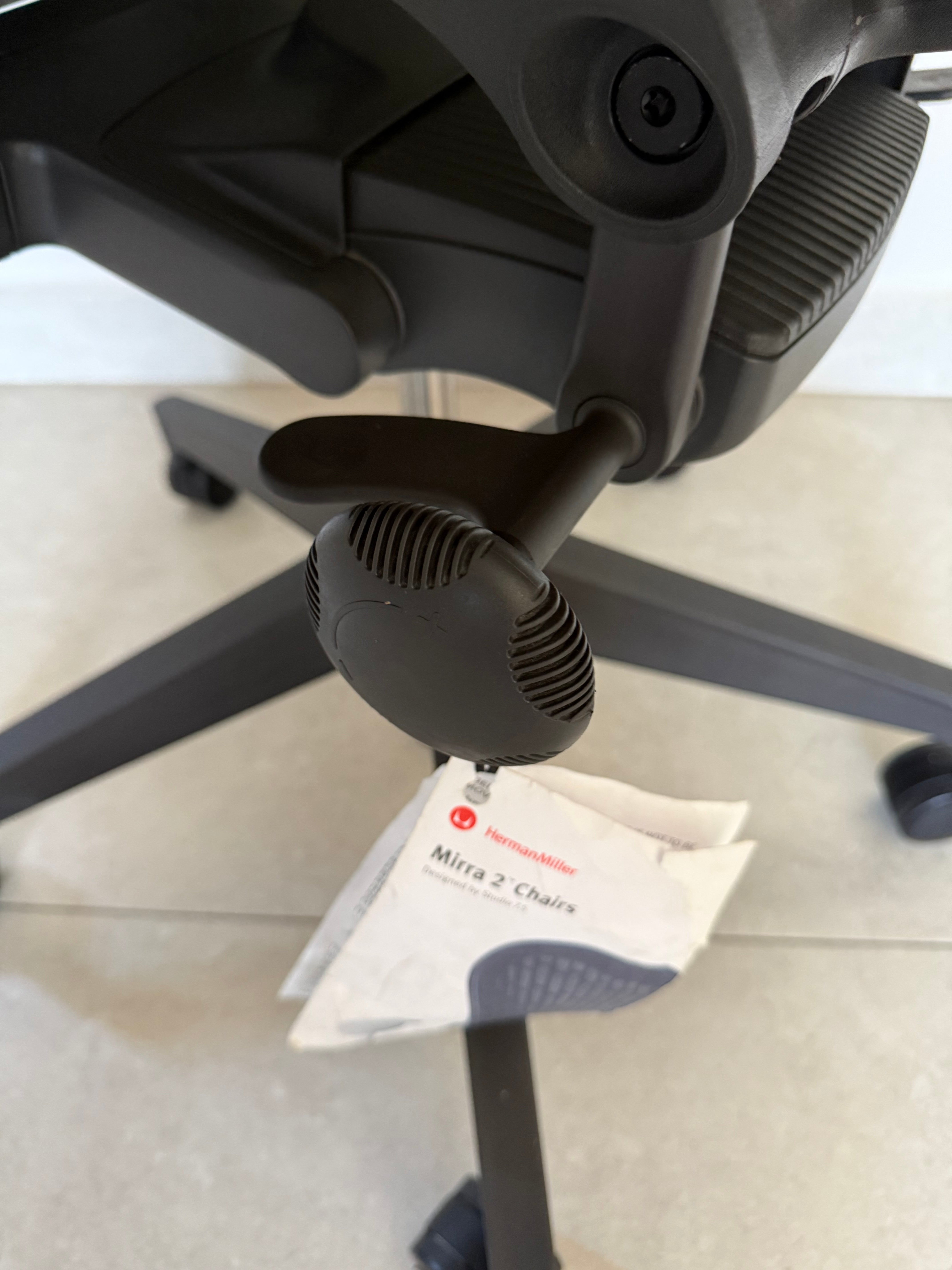 Silla Mirra 2 Equipada Herman Miller - Preowned