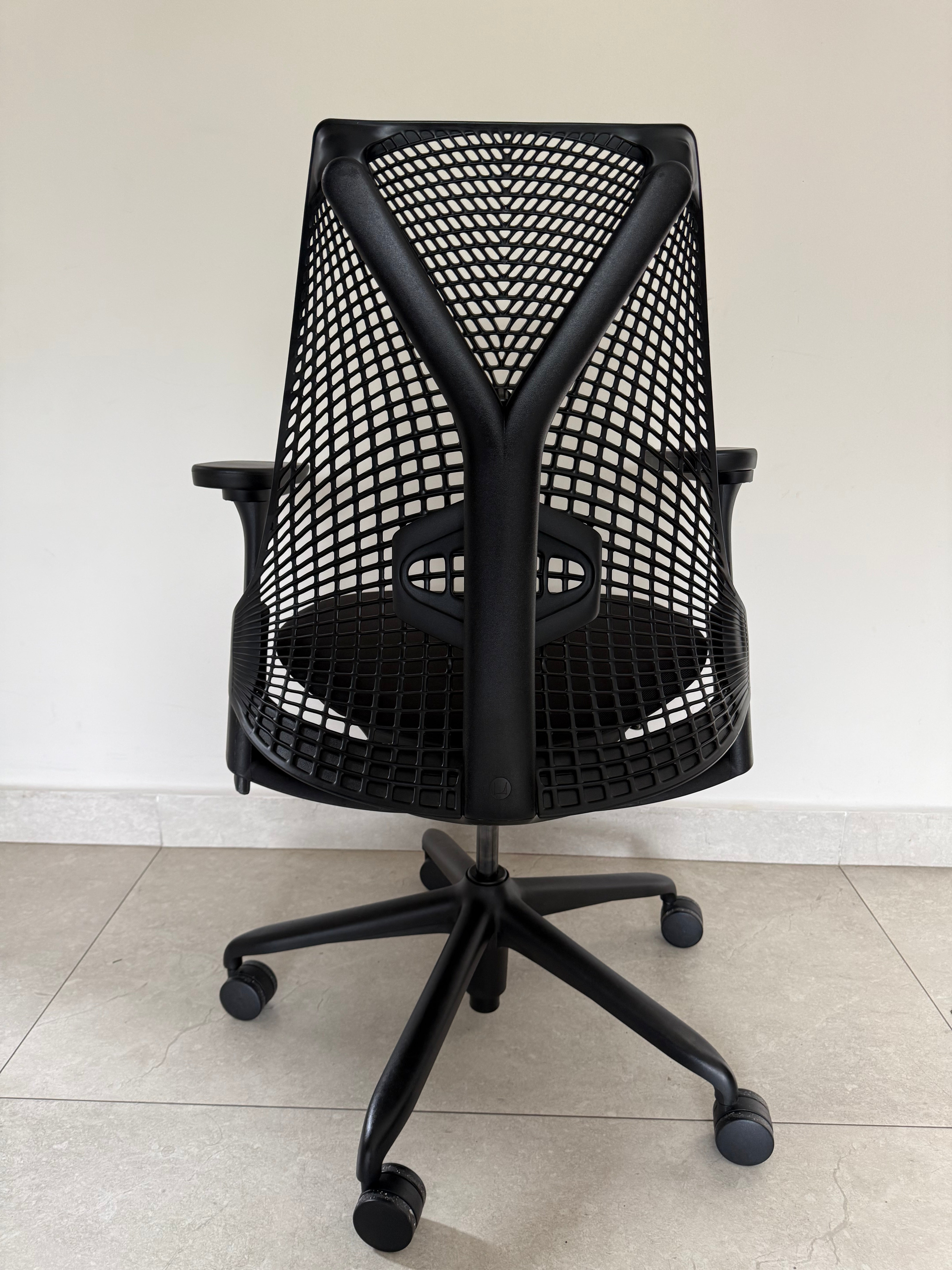 Silla Sayl Negra Herman Miller - Preowned