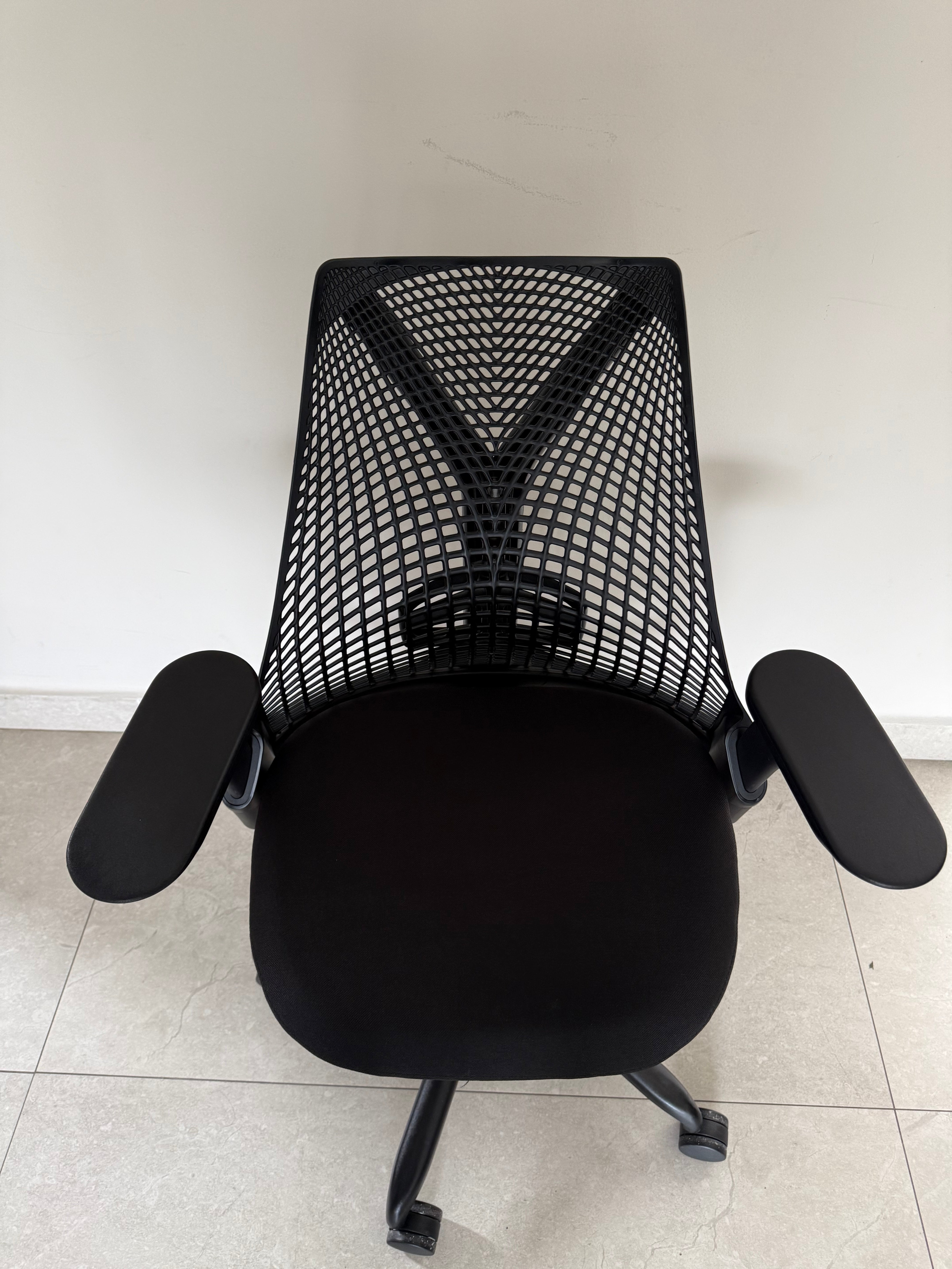 Silla Sayl Negra Herman Miller - Preowned