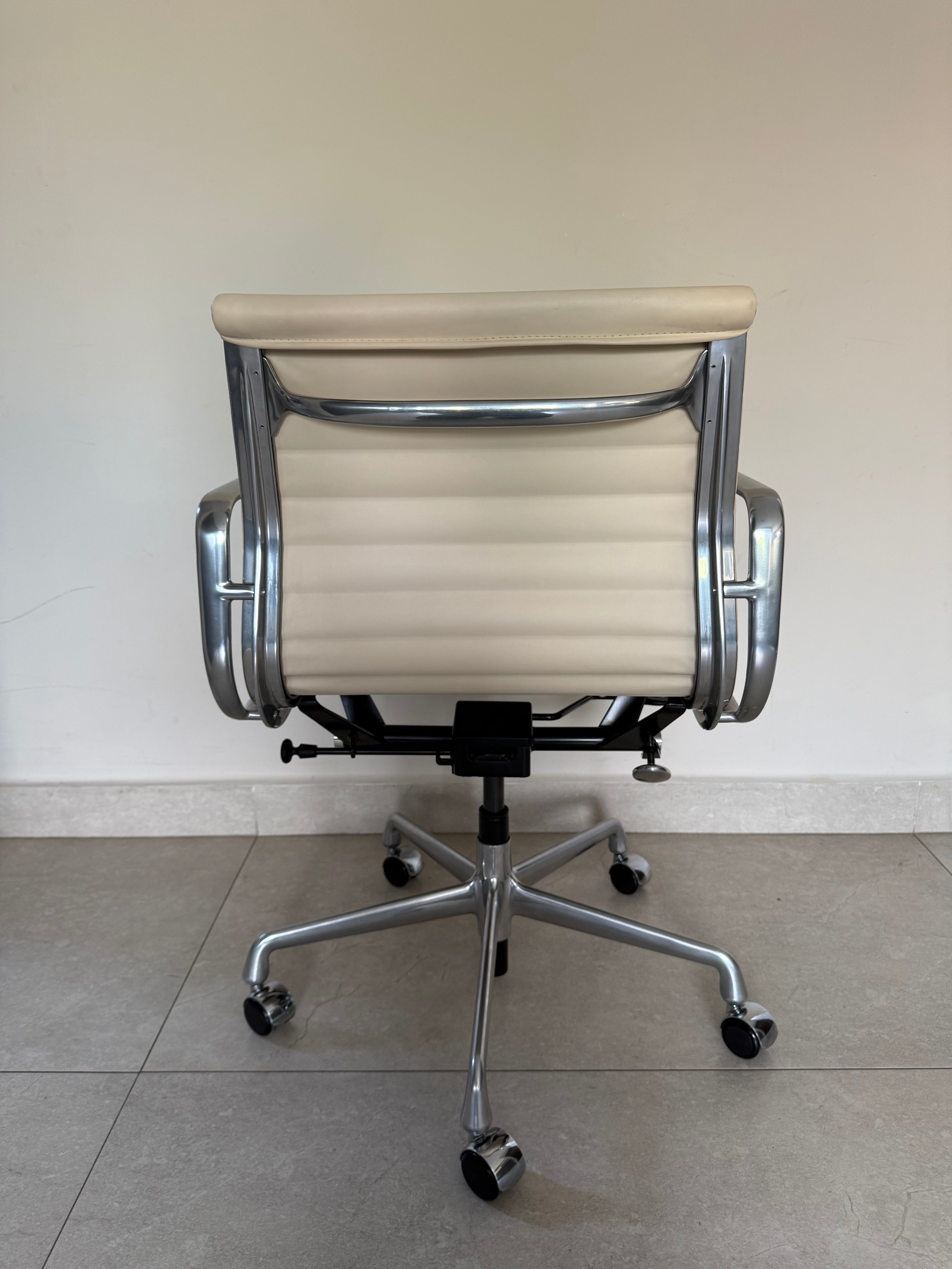 Silla Eames Herman Miller - Preowned