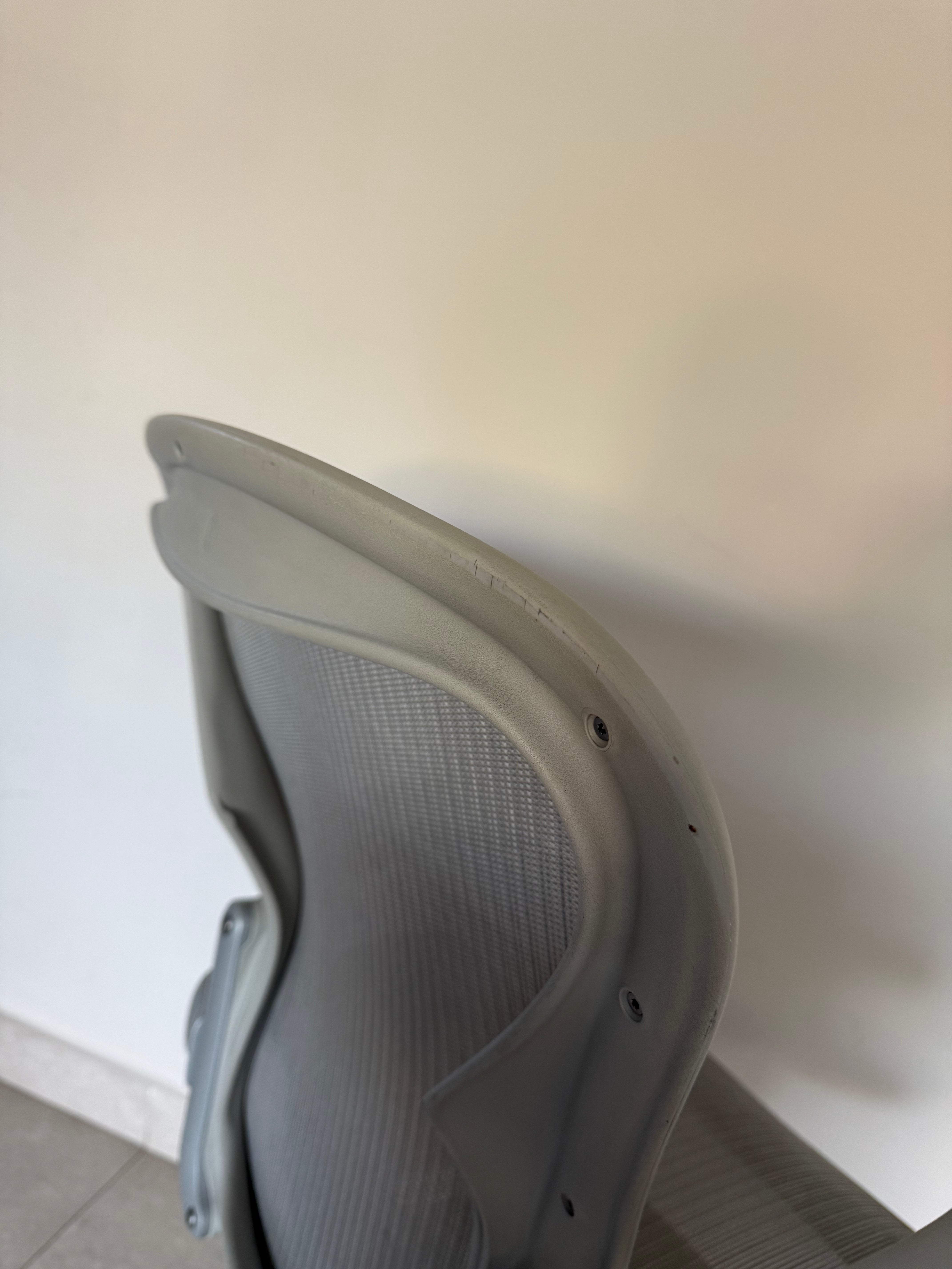 Silla Aeron Mineral Herman Miller - Preowned