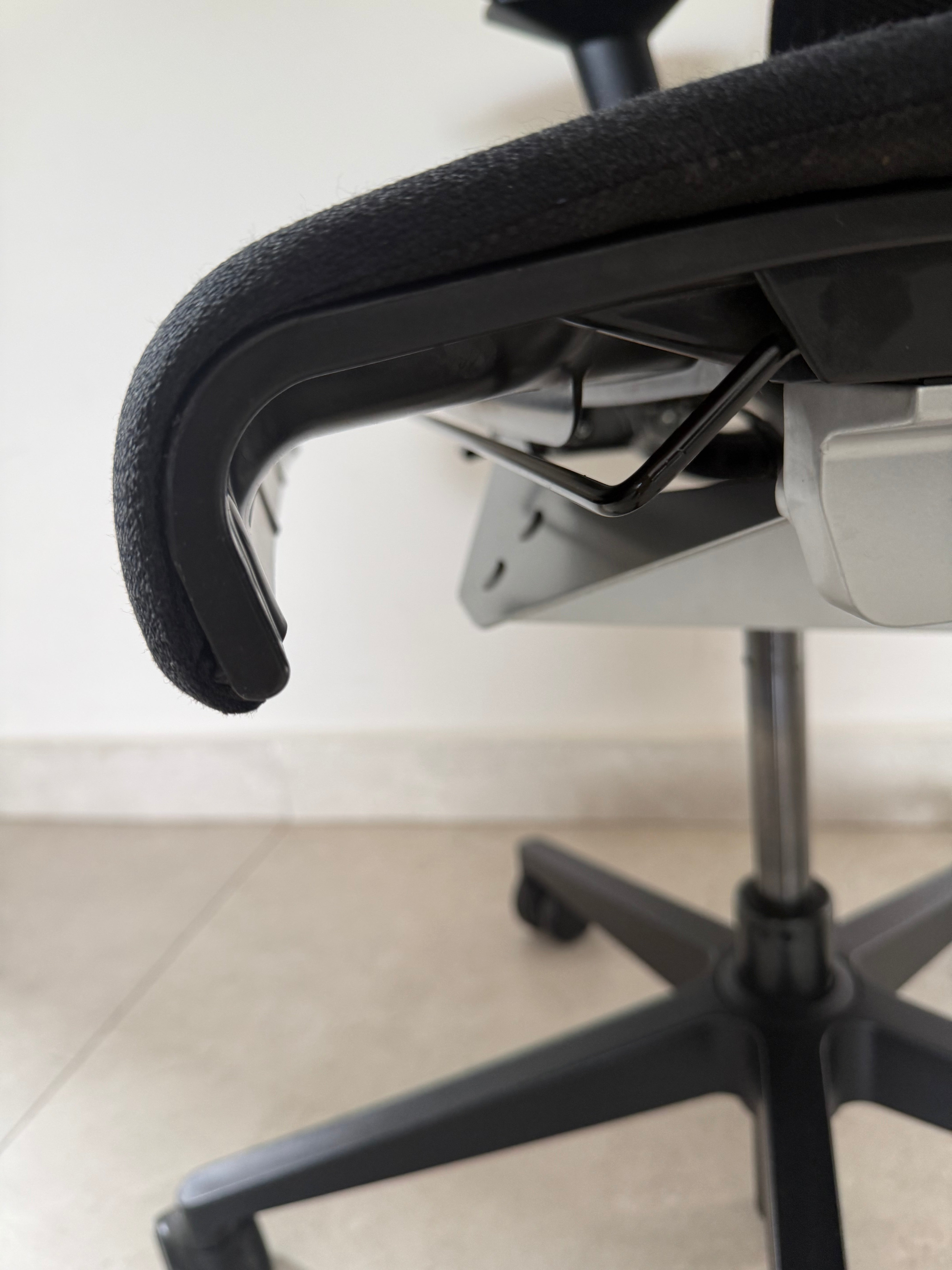 Silla Steelcase Think Preowned