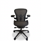 Silla Herman Miller Aeron Talla B Grafito PostureFit Equipada - Sin Uso