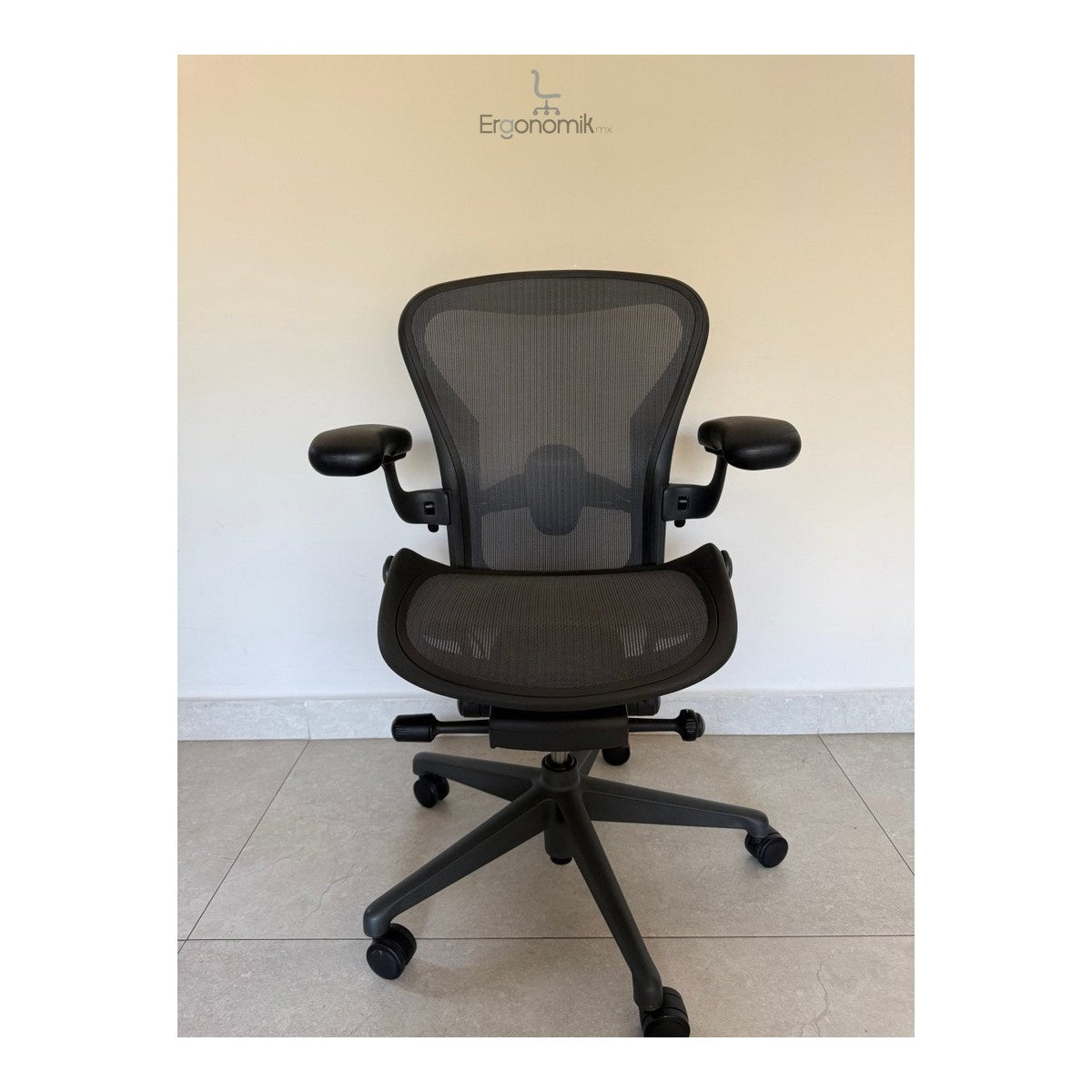 Aeron Herman Miller Grafito Remastered Talla B - Preowned - Ergonomik silla ergonomica Herman Miller