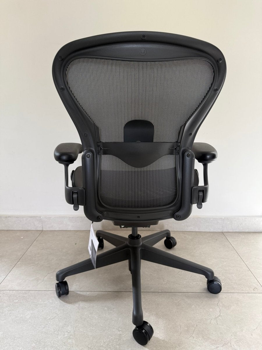 Aeron Remastered Grafito talla B Exhibición - Ergonomik silla ergonomica Herman Miller