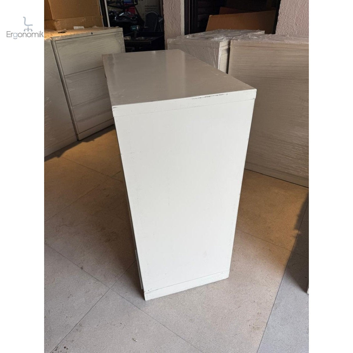 Archiveros marca Riviera 3 cajones 1m x 90cm x 45cm - Ergonomik Ergonomik