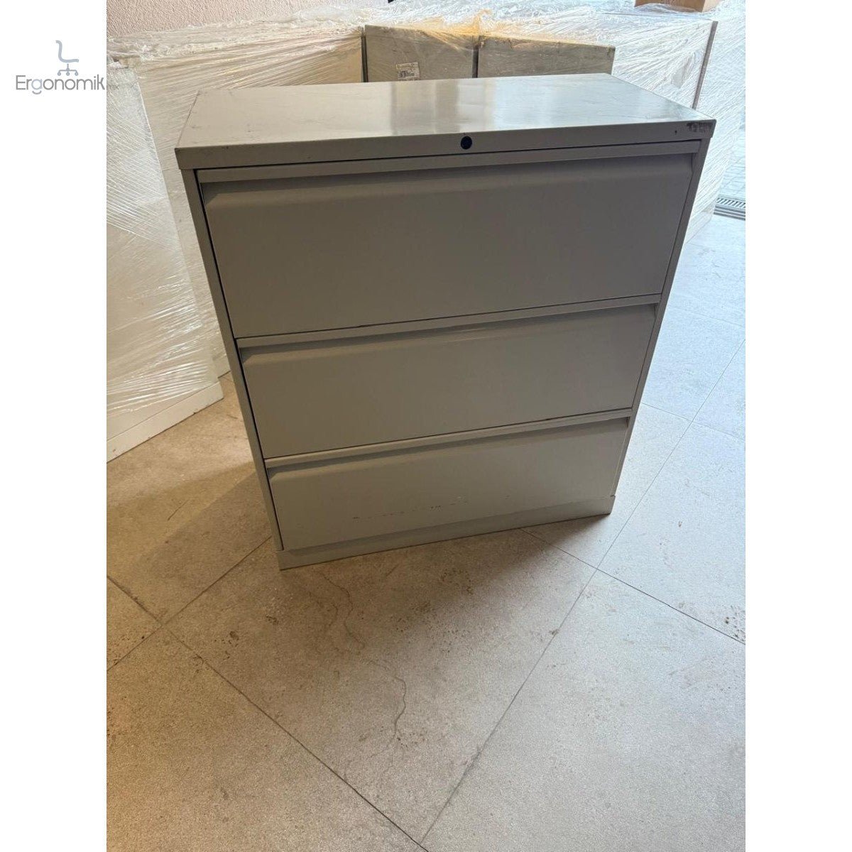 Archiveros marca Riviera 3 cajones 1m x 90cm x 45cm - Ergonomik Ergonomik