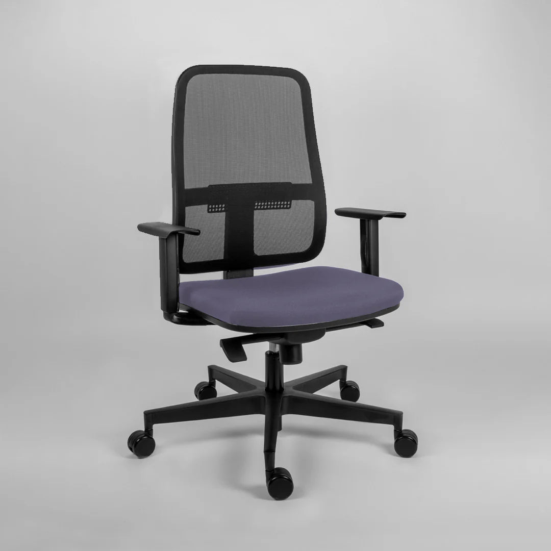Silla Blaze vista frontal ergonómica moderna
