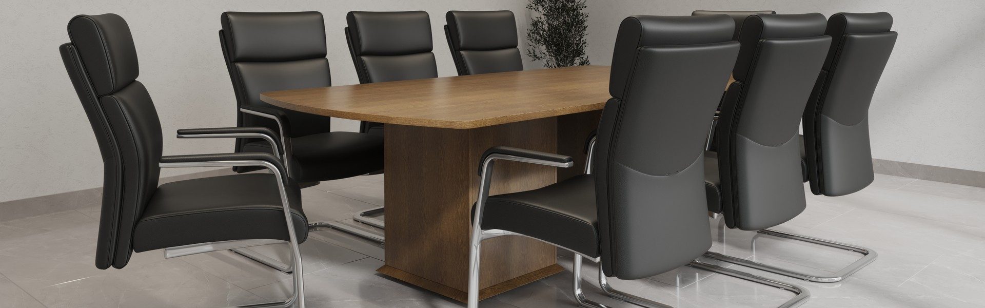 Sala de juntas con mesa de madera y sillas de dirección negras de Office Class