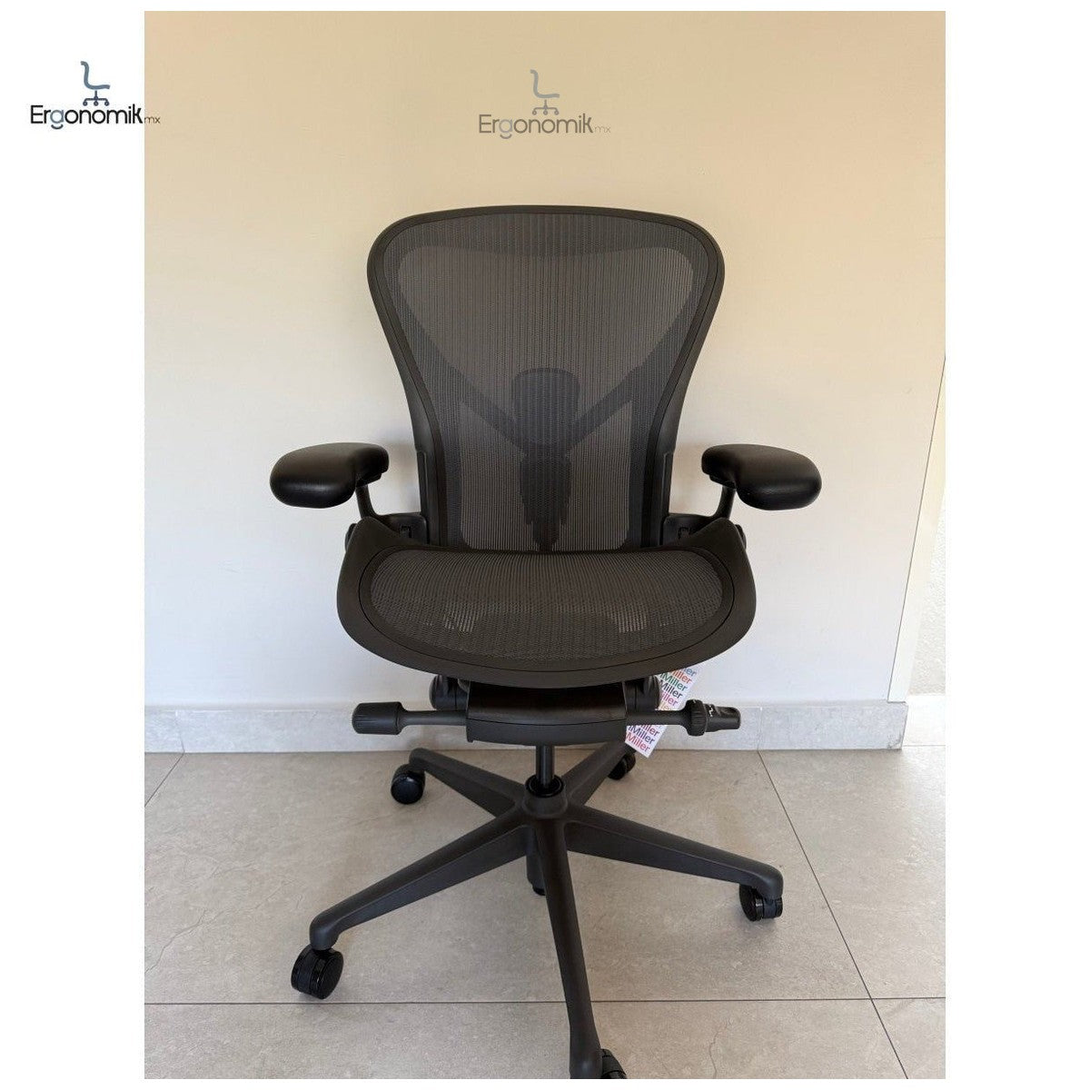 Herman Miller Aeron Talla C Grafito PostureFit Nuevo | Muebles ergonomicos en Mexico | Ergonomik