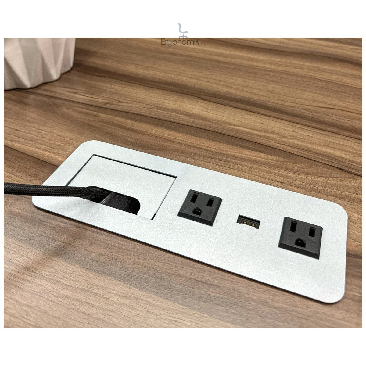Pasacables Bari con Multicontacto — LUMBRO - Ergonomik Pasacables LUMBRO