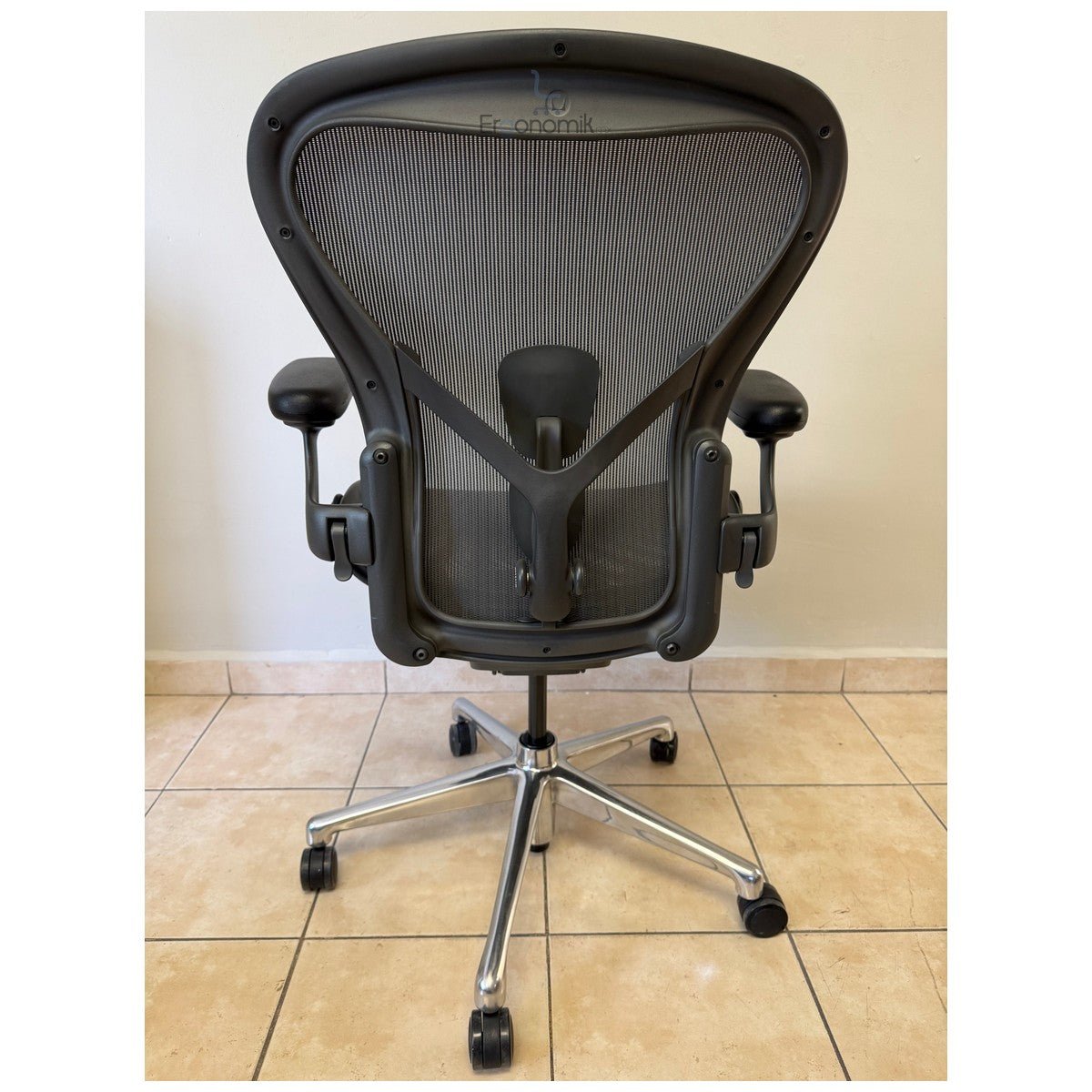 Silla Aeron Herman Miller Posture Fit Cromo Talla B - Exhibición - Ergonomik silla ergonomica Herman Miller