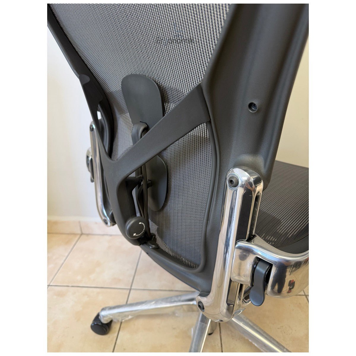 Silla Aeron Herman Miller Posture Fit Talla B Cromo Brazos 3D - Ergonomik silla ergonomica Herman Miller