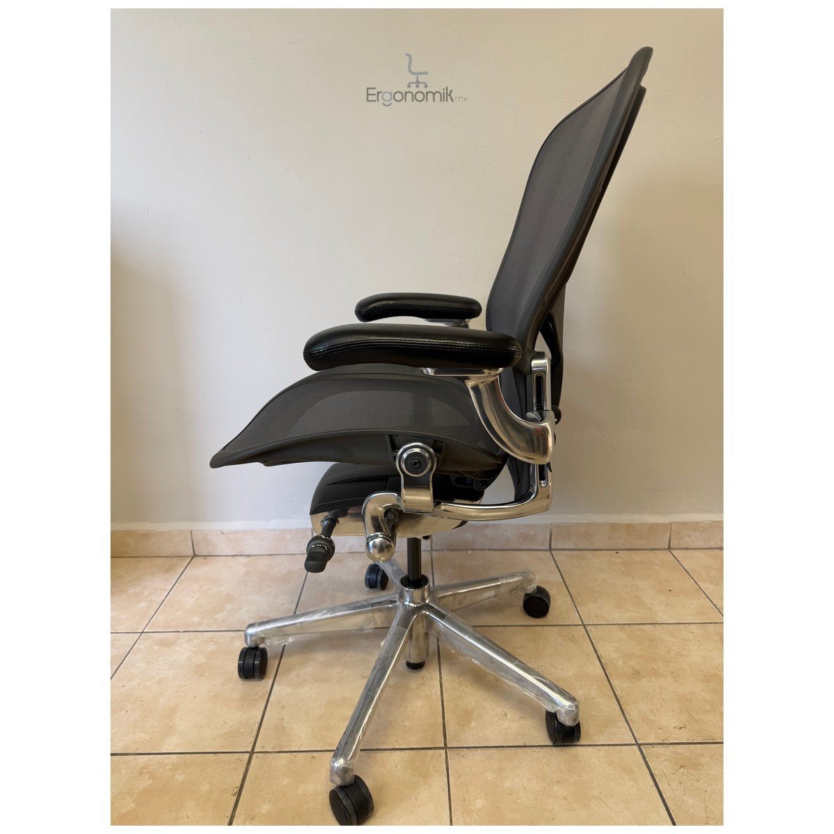 Silla Aeron Herman Miller Posture Fit Talla B Cromo Brazos 3D - Ergonomik silla ergonomica Herman Miller