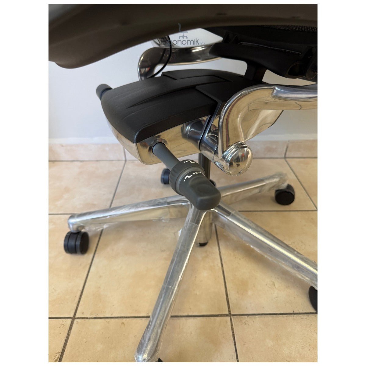 Silla Aeron Herman Miller Posture Fit Talla B Cromo - Nuevo - Ergonomik silla ergonomica Herman Miller