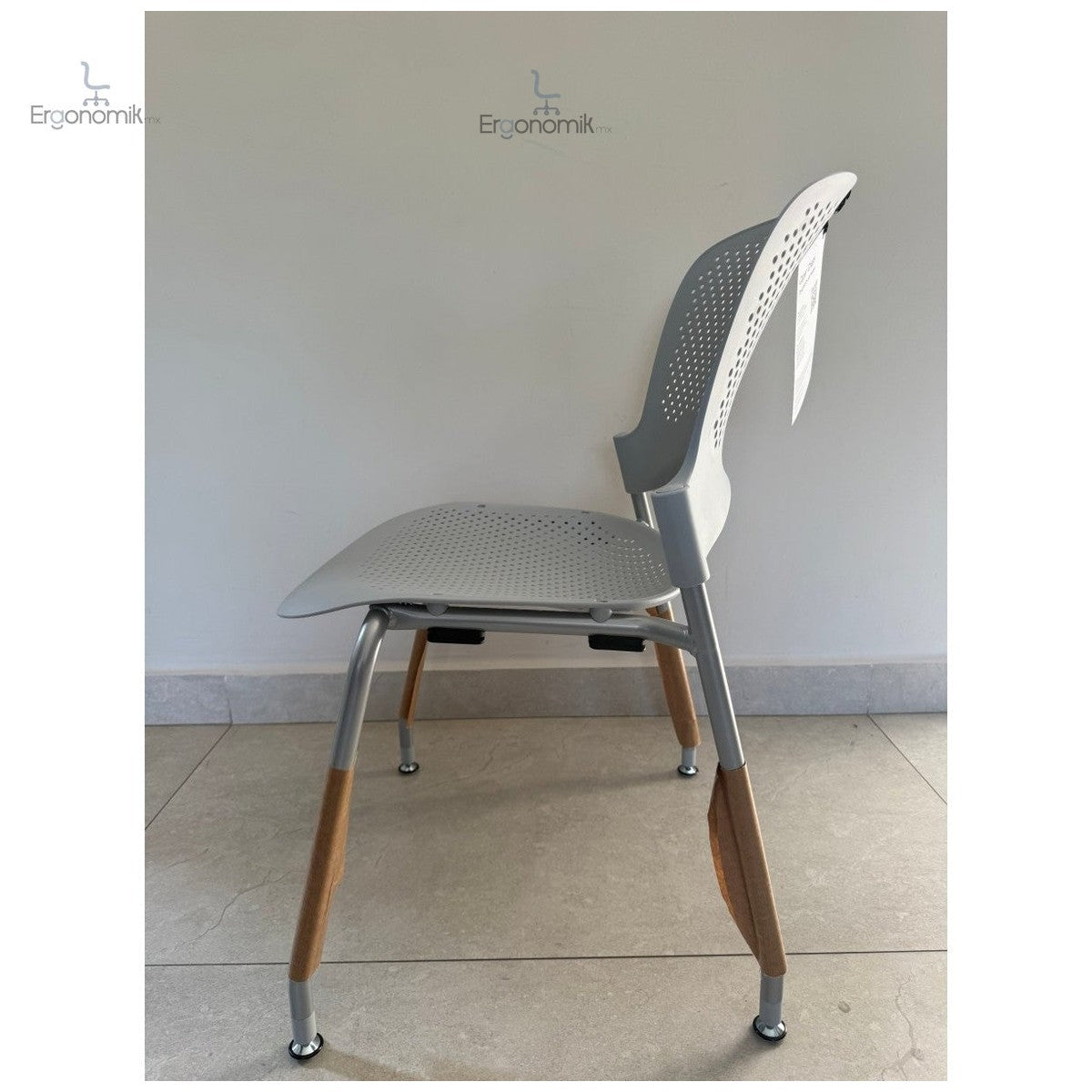 Silla Caper Gris Herman Miller - 4 Piezas - Open Box sin uso | Muebles ergonomicos en Mexico | Ergonomik