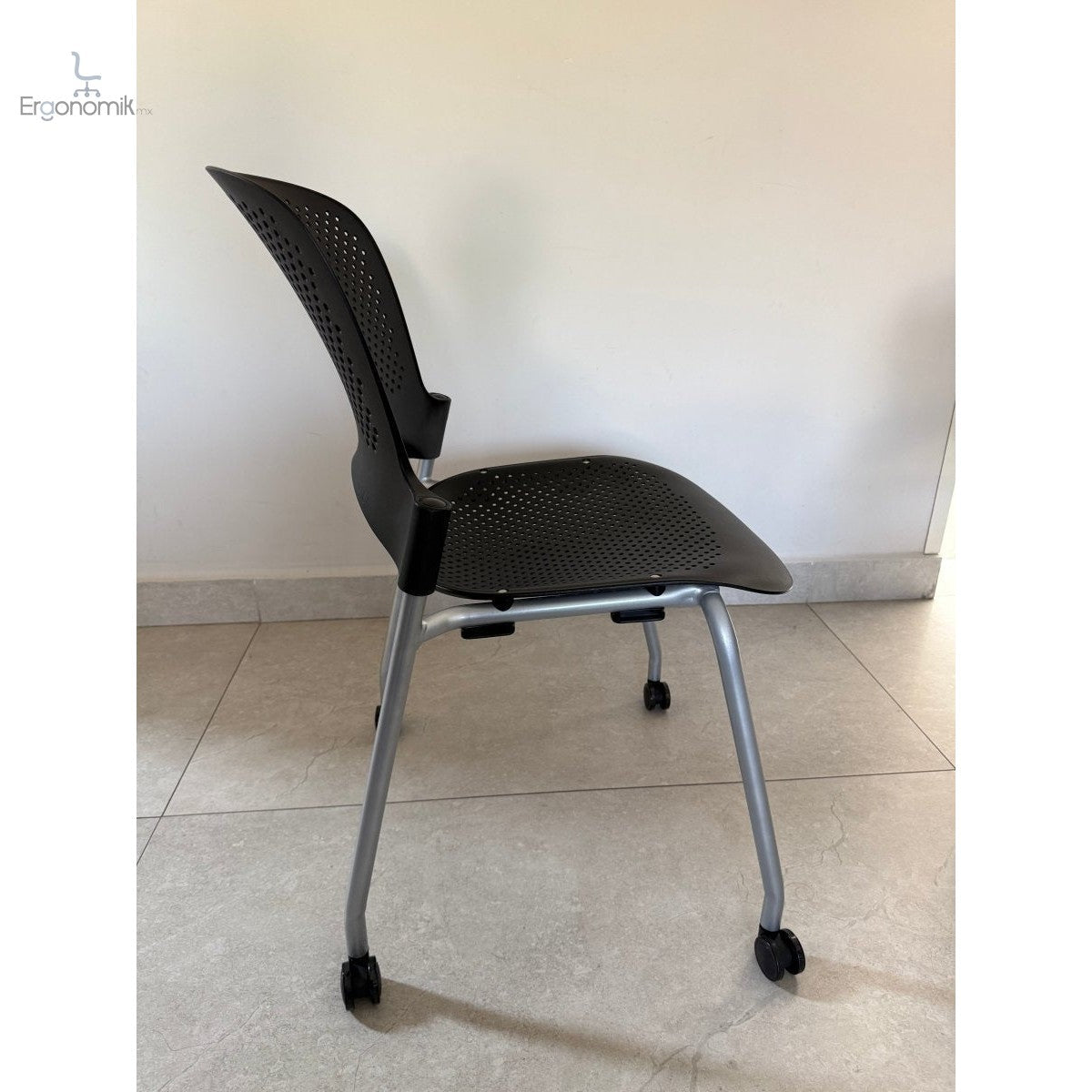 Silla Caper Negra Herman Miller de Exhibición - Ergonomik silla ergonomica Herman Miller