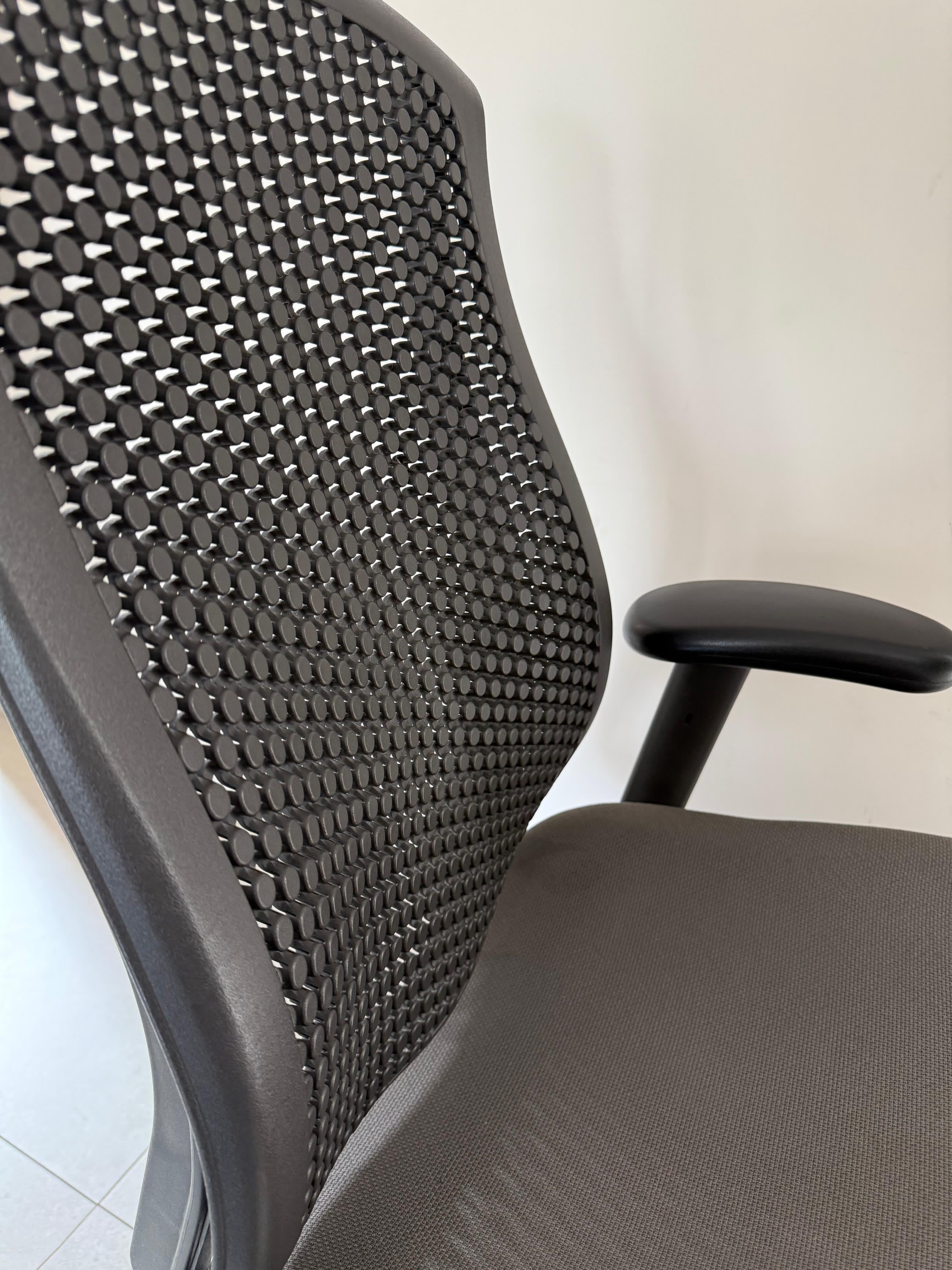 Detalle del respaldo Cellular Suspension de Herman Miller Celle