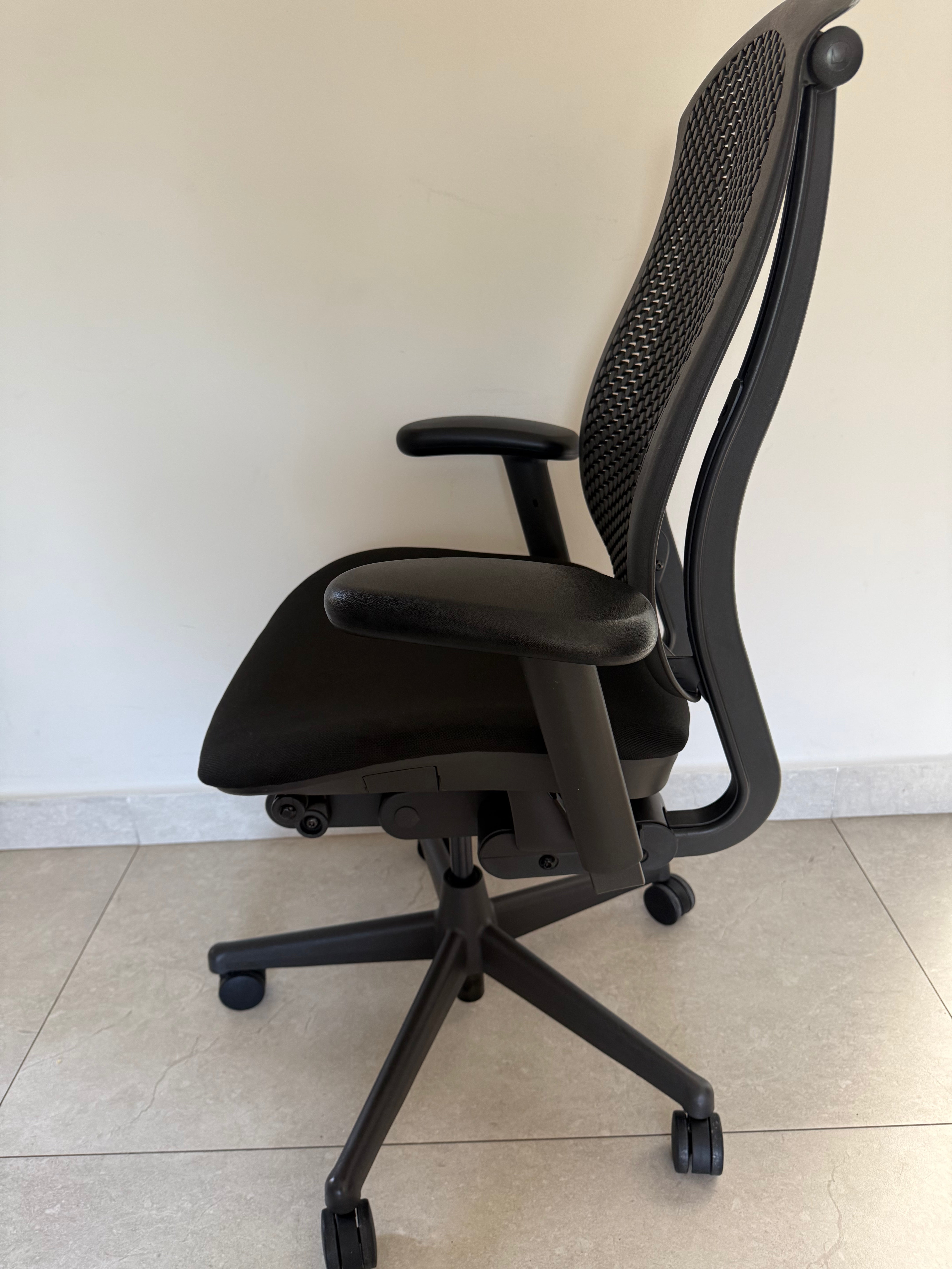 Silla de oficina Celle Herman Miller con soporte lumbar