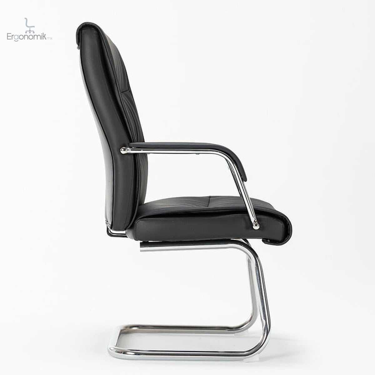 Silla De Visita Magnus Vinipiel Color Negro Base Cromada | Muebles ergonómicos en México | Ergonomik