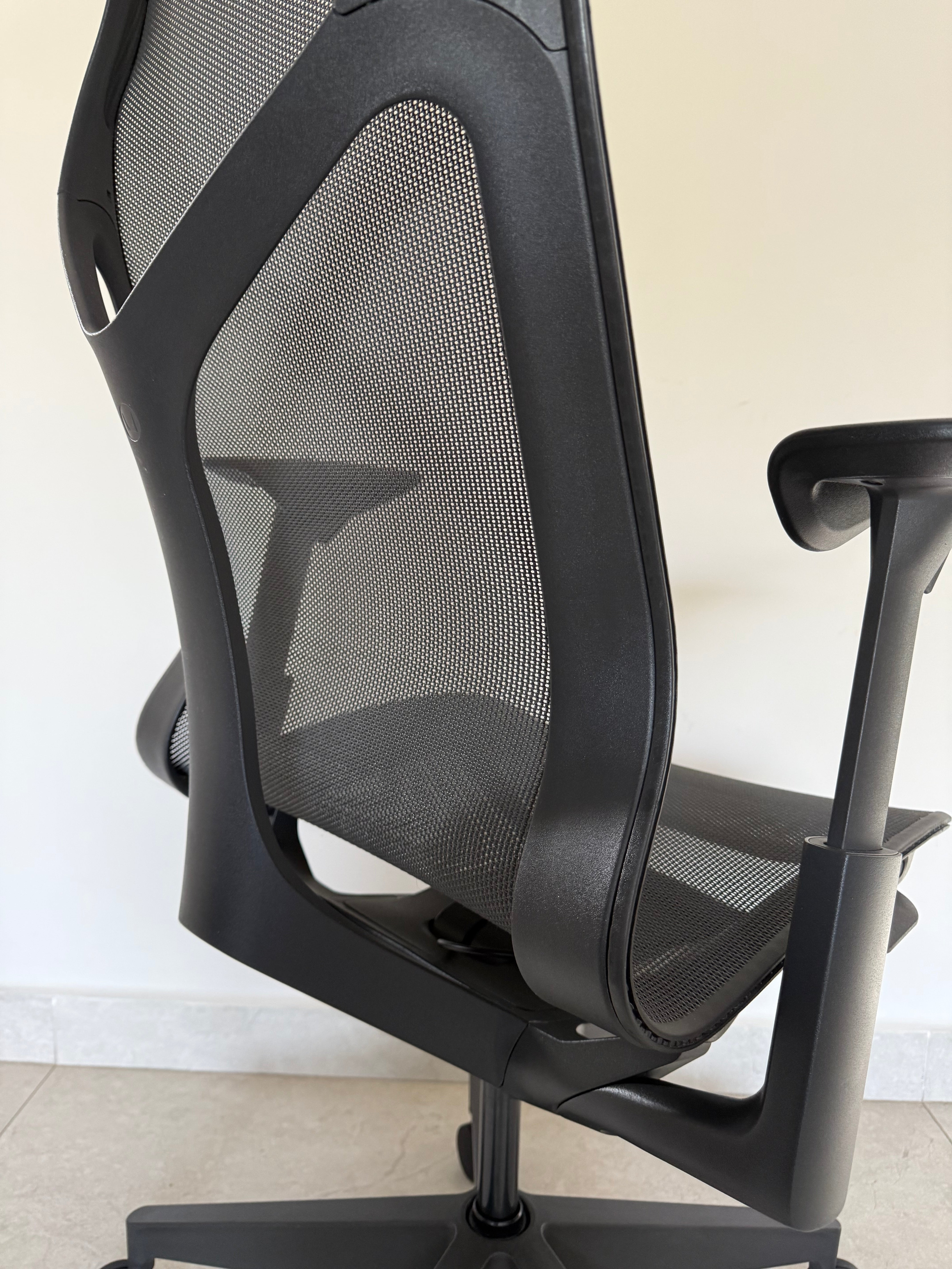 Silla Fabrizia en color gris elegante