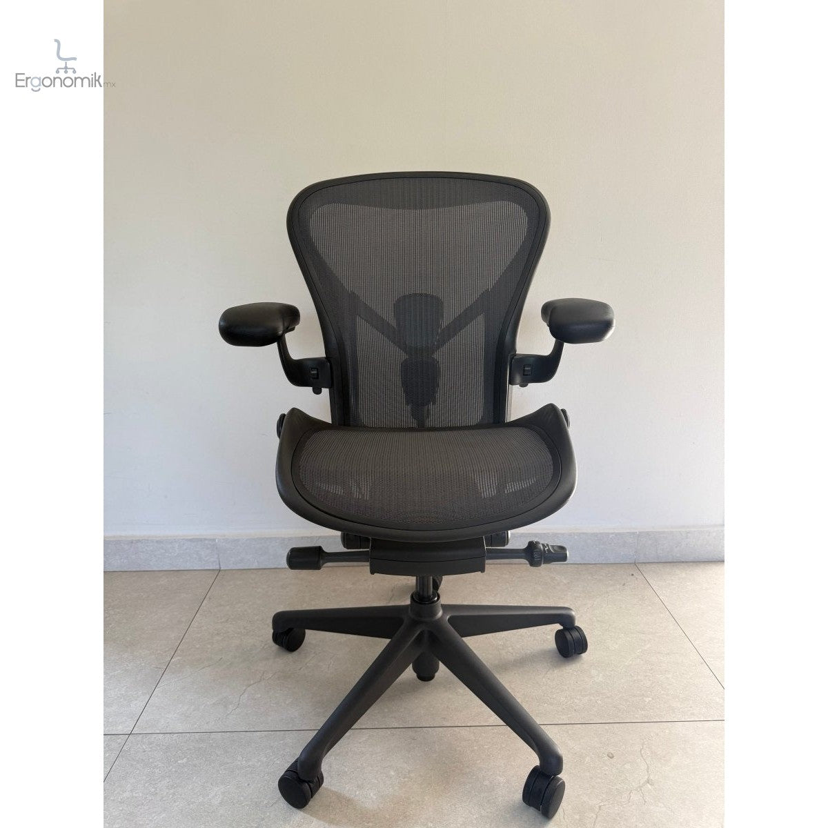 Silla Herman Miller Aeron B Grafito PostureFit Equipada - Preowned - Ergonomik silla ergonomica Herman Miller