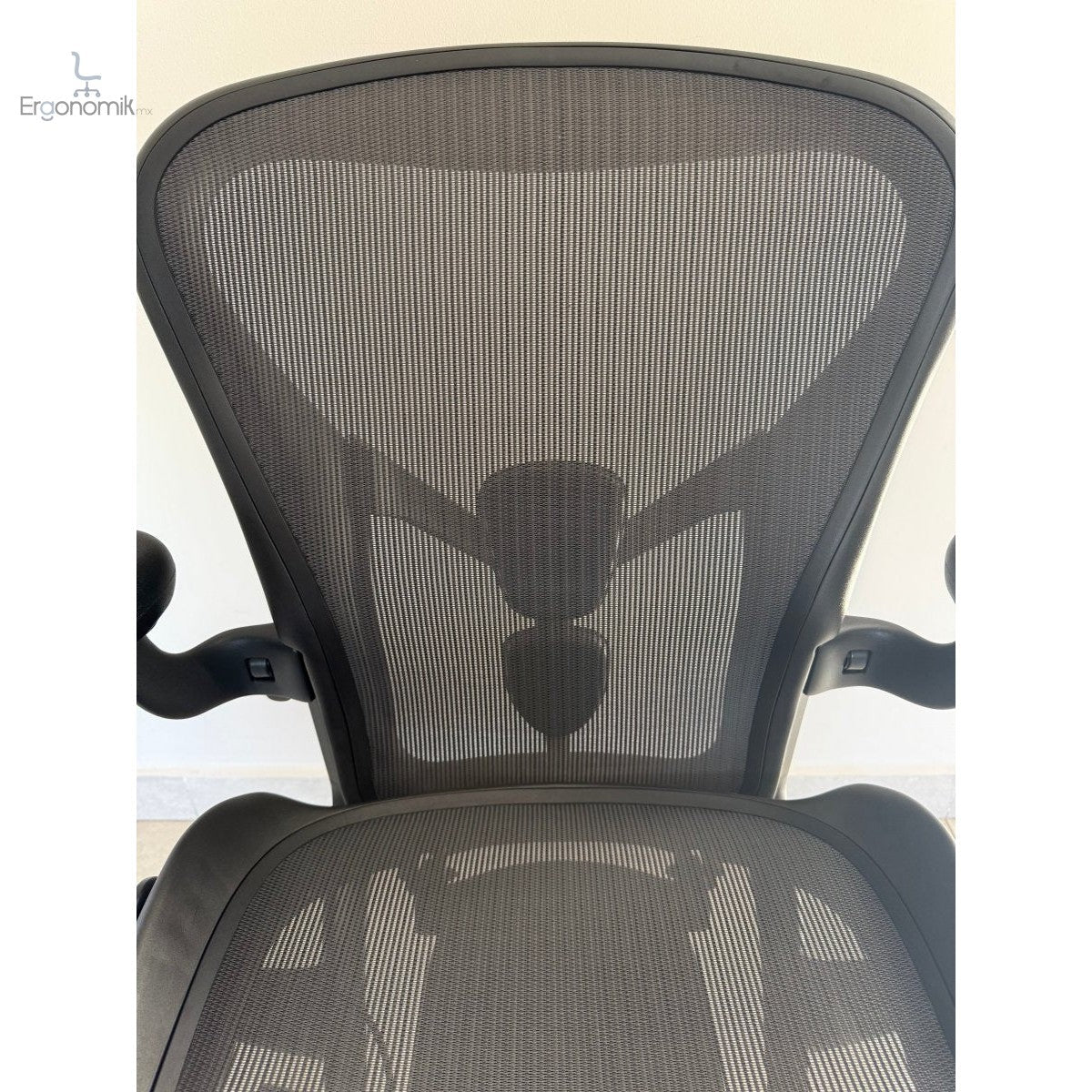 Silla Herman Miller Aeron B Grafito PostureFit Equipada - Preowned - Ergonomik silla ergonomica Herman Miller