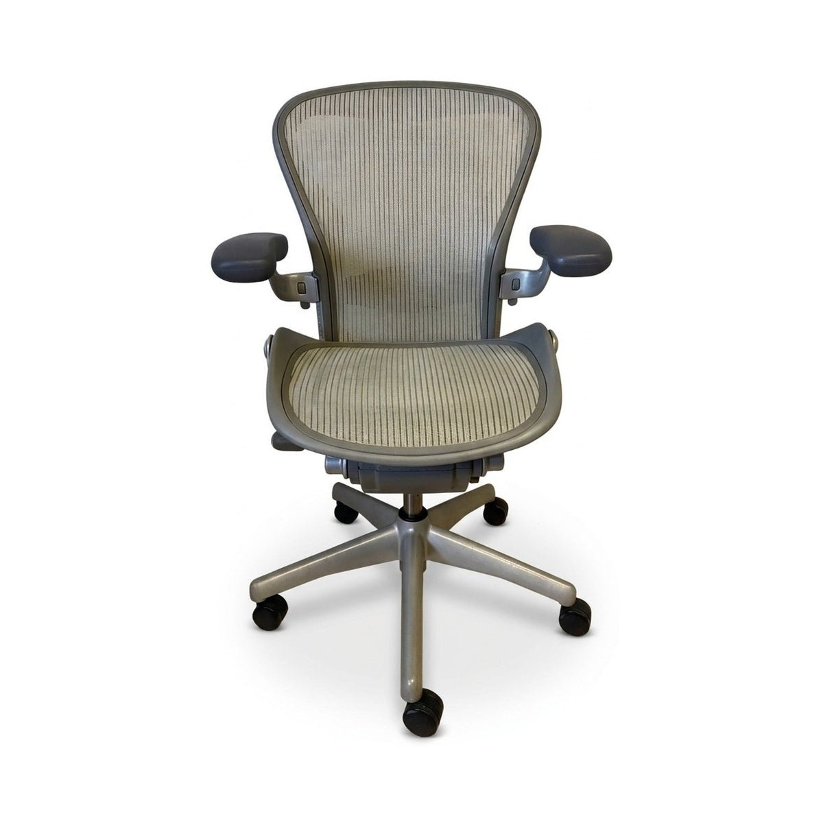 Silla Herman Miller Aeron Classic Gris Talla B Equipada con Brazos Ajustables - Ergonomik Silla de Oficina Herman Miller