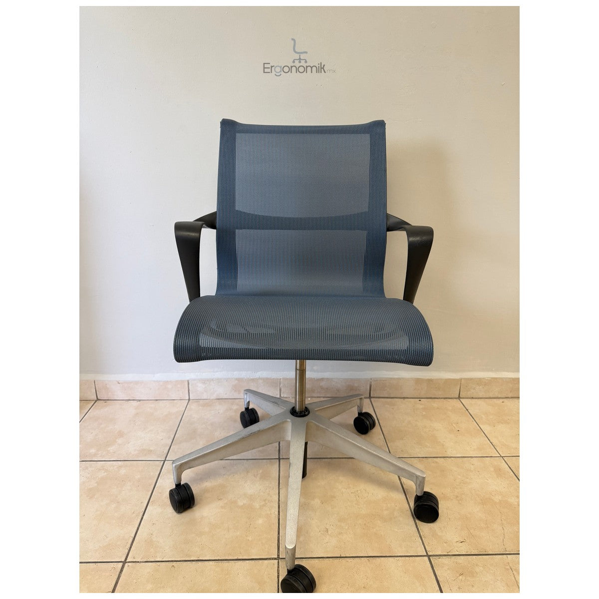 Silla Herman Miller Setu Azul - Preowned | Muebles ergonomicos en Mexico | Ergonomik