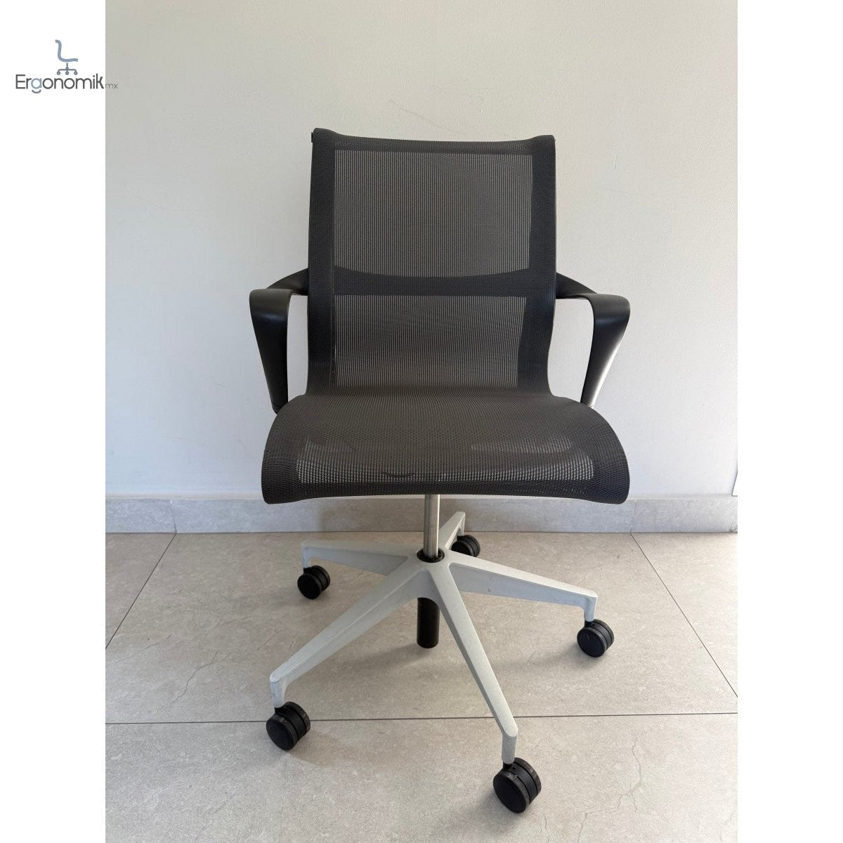 Silla Herman Miller Setu Gris - Preowned - Ergonomik sillas de oficina Herman Miller